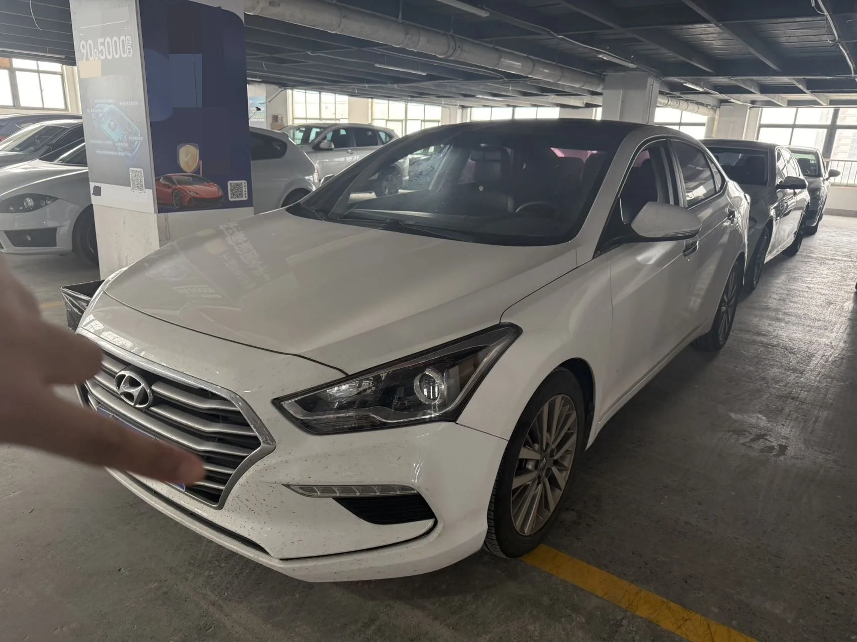 哭 2019 1.8升 自动的 聪明的 GLS 纪念 版 （中国 五）