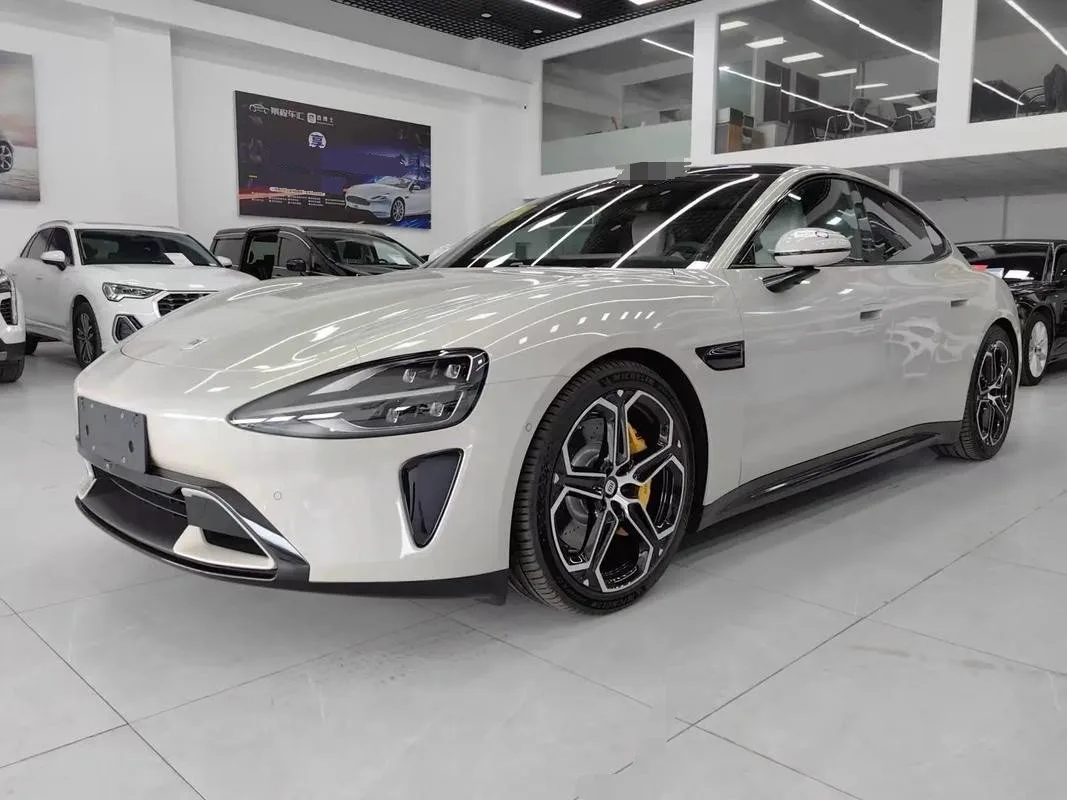 Xiaomi SU7 2024 700km Rear-Wheel Drive Standard Founder Edition