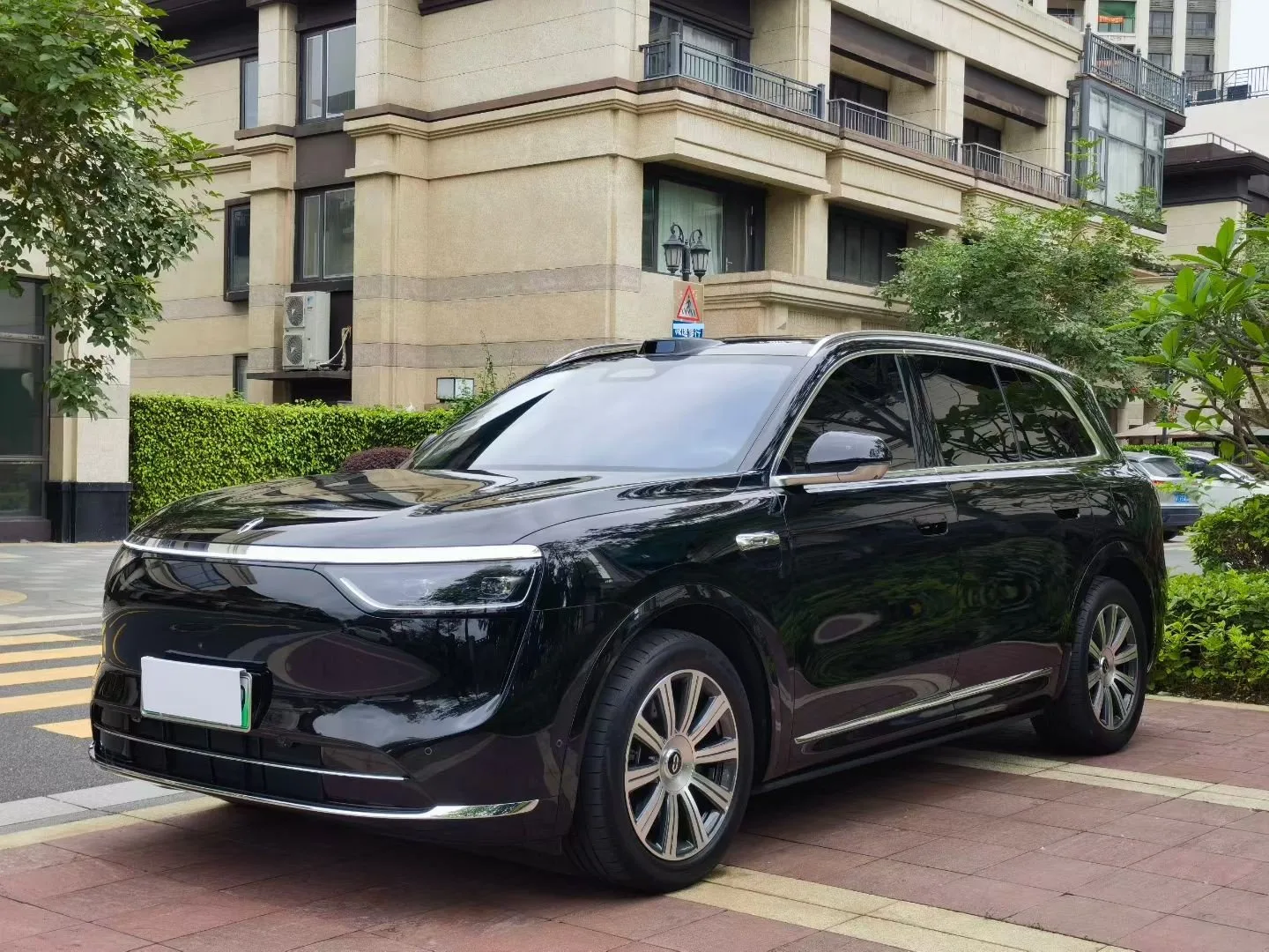 Wenjie M8 2025 Range Extended Max+ Version 53.4kWh 6-Seater