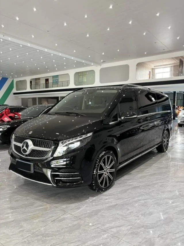 Mercedes-Benz V-Class 2022 V 260 L 2.0T Luxury Edition Automatic