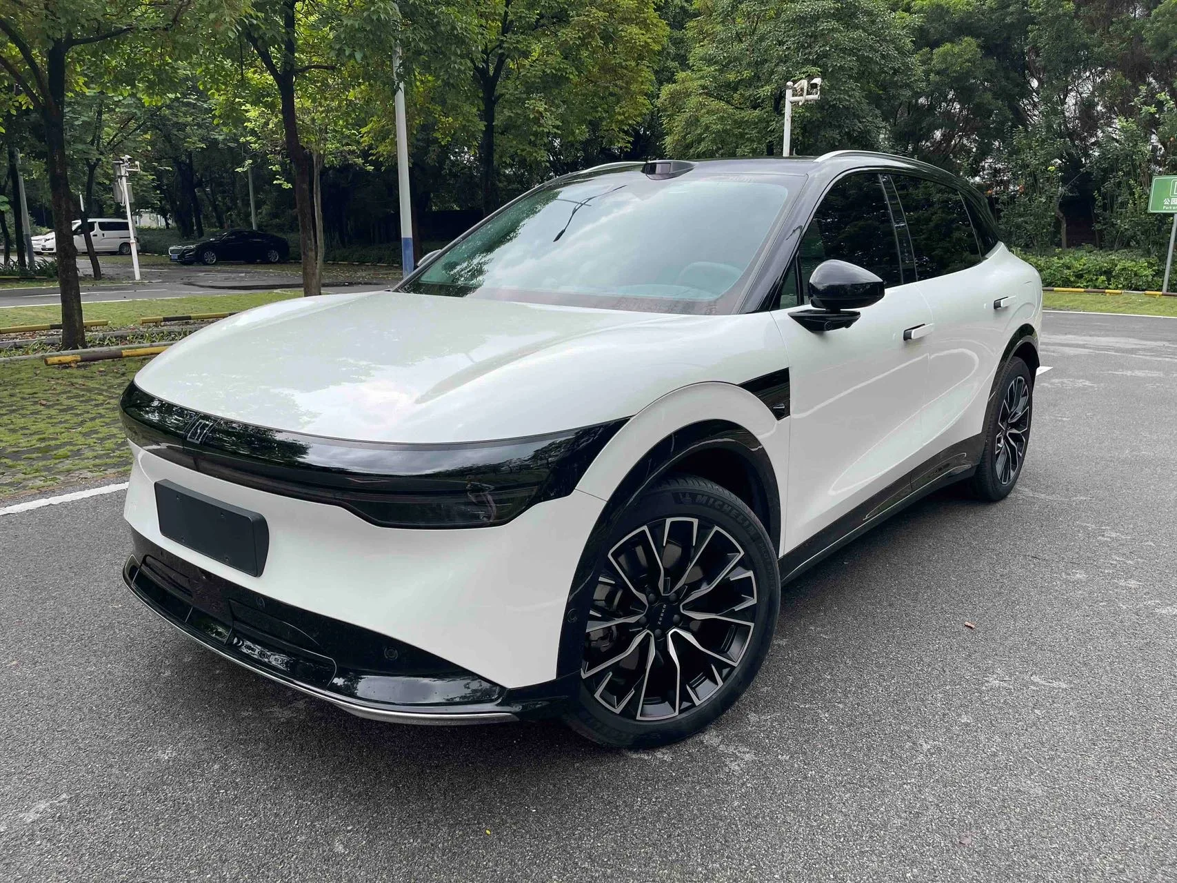 JiKrypton 2025 Model JiKrypton 7X 75kWh Rear-Wheel Drive Intelligent Driving Edition Automatic