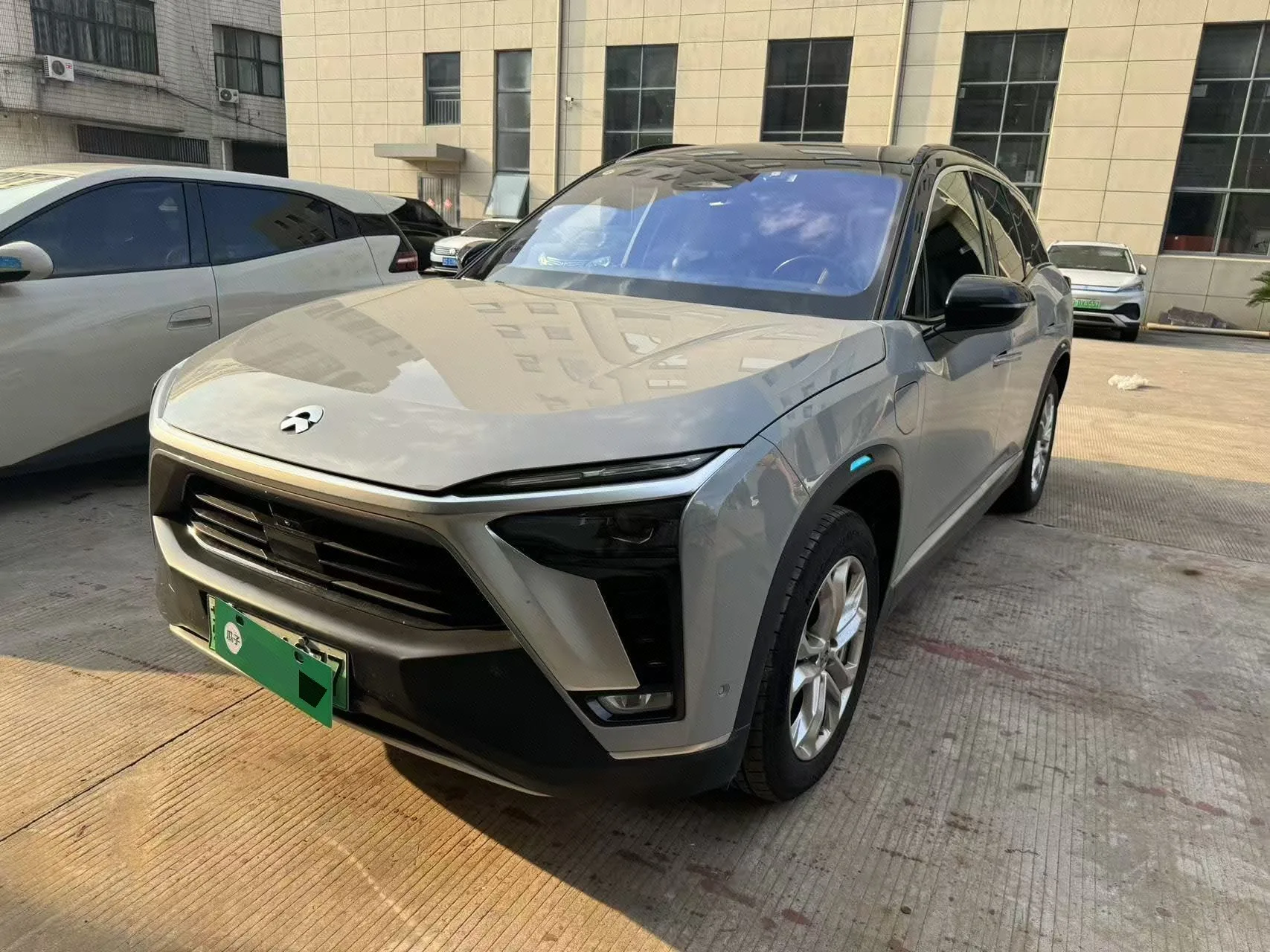 NIO ES8 2023 Model Year, 75 kWh