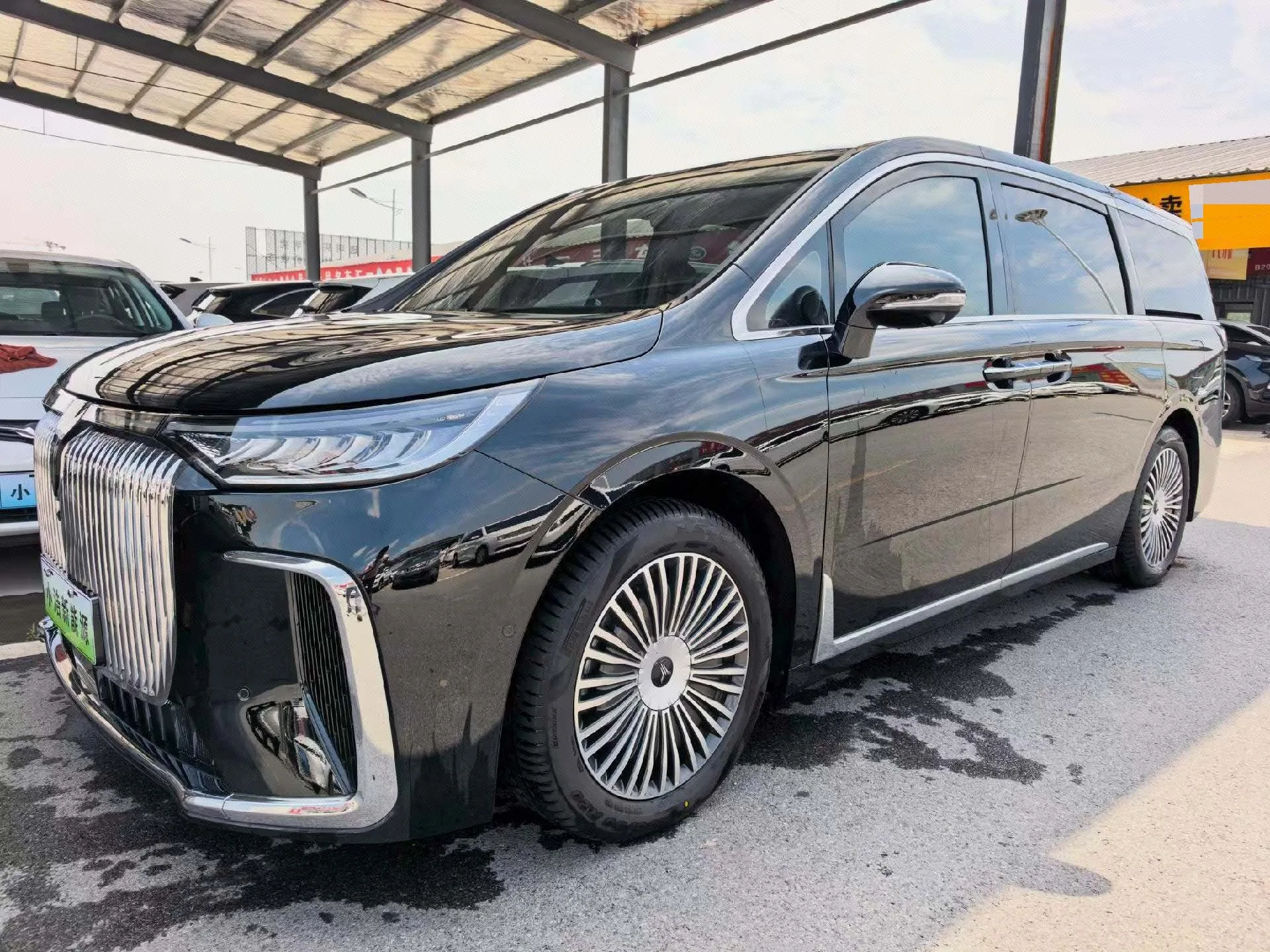 Voyah 2025 Dreamer PHEV 1.5T 4WD Excellent Kunpeng Edition Automatic