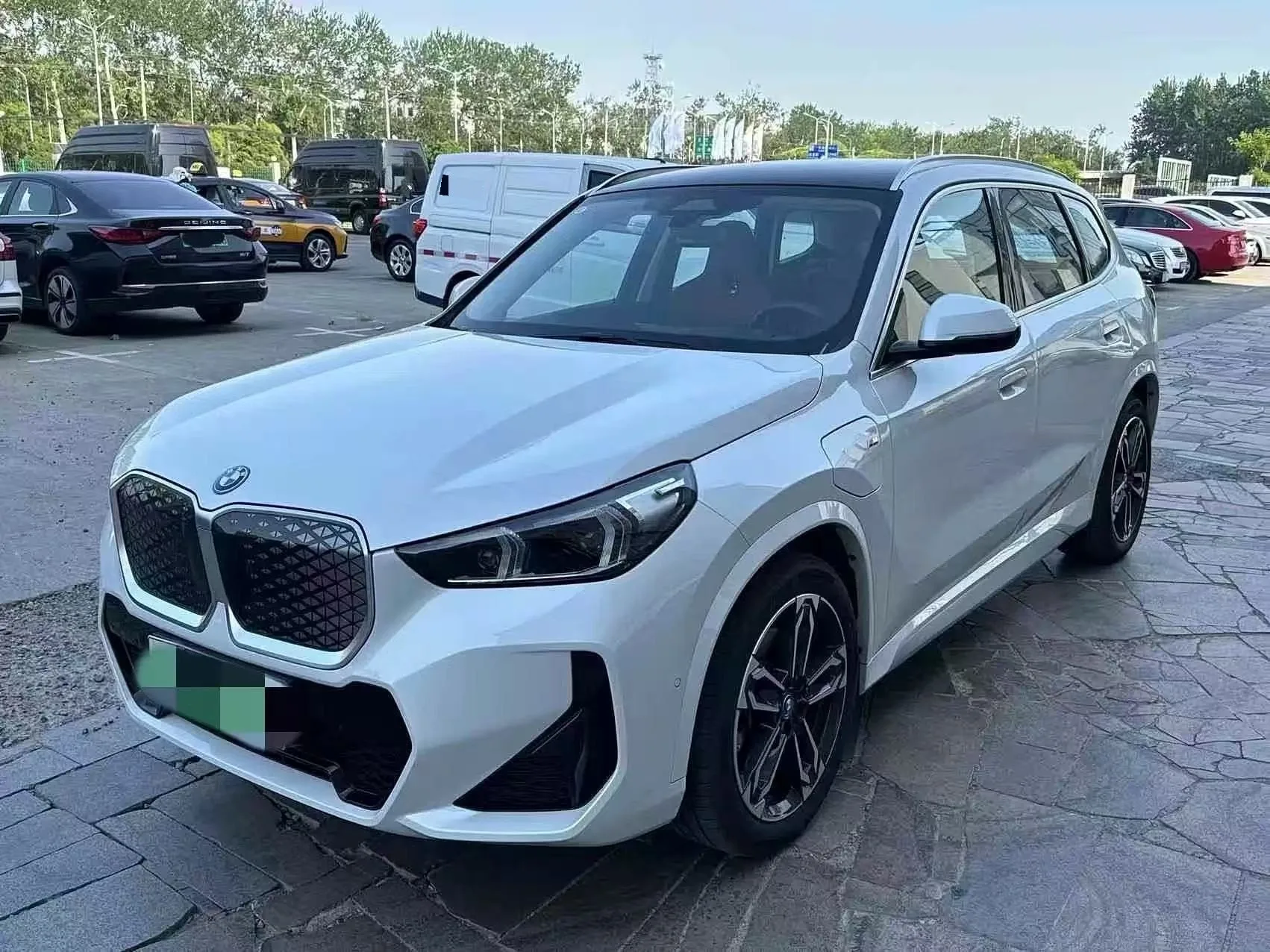 BMW 2025 iX1 eDrive25L eDrive25L M Sport Package Automatic
