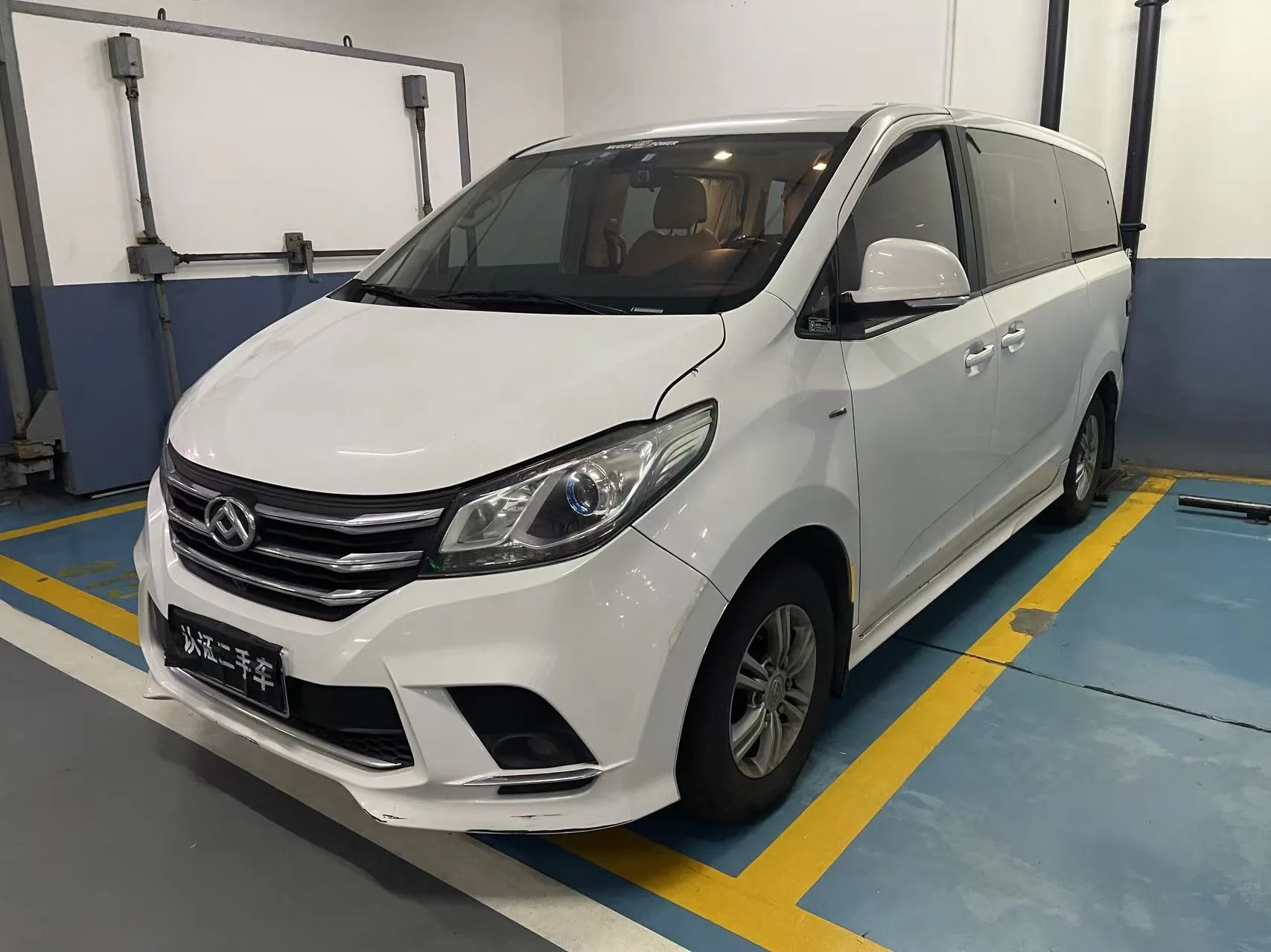 SAIC Maxus G10 2021 Model Year 2.0T Automatic Elite Edition, Gasoline, 7-Seater