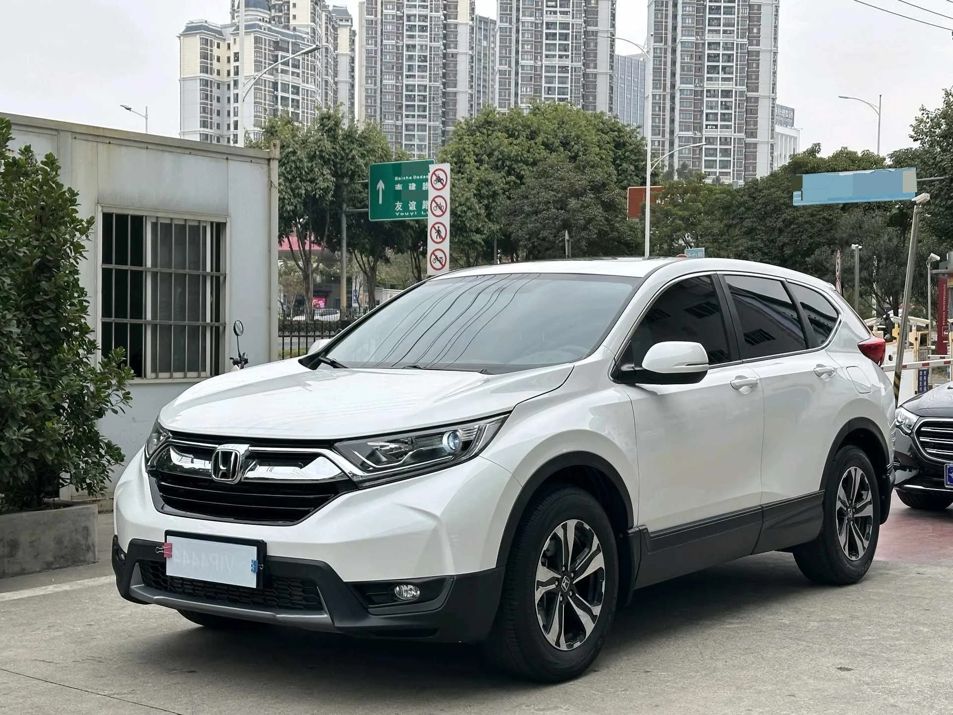 2019 Honda CR-V Dazzling Edition 240TURBO CVT 2WD Comfort Trim, China VI