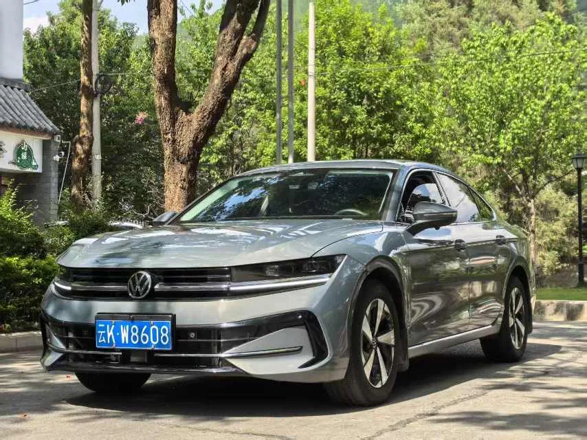 大众汽车 2024 生气。 1.5TSI 300TSI 优质的 版 和 引人注目 包裹, 自动的 传播