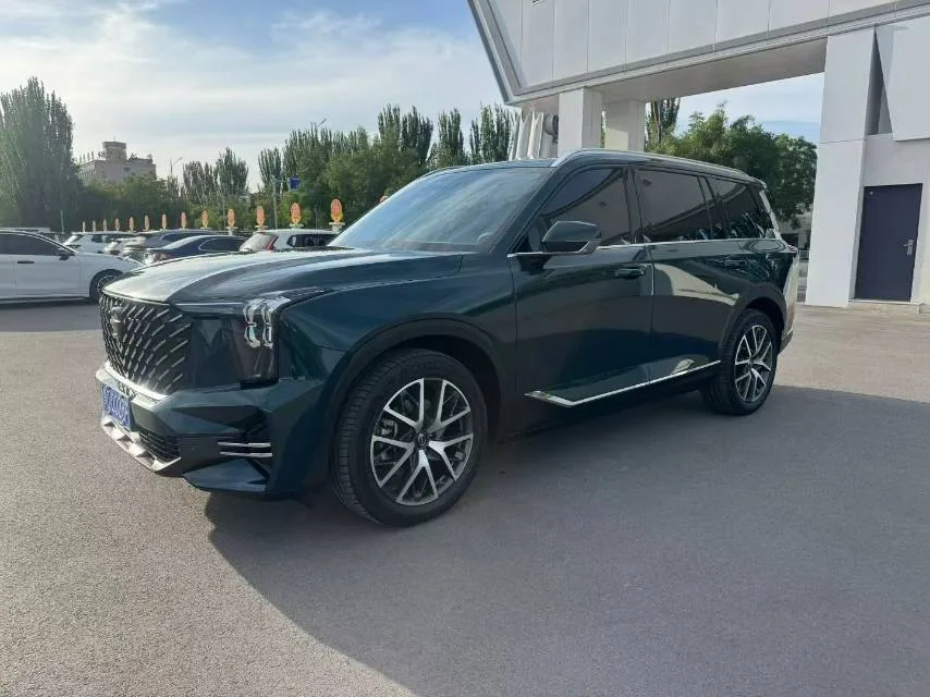 Trumpchi 2024 GS8 2.0TGDI Navigator Series 2WD Luxury Intelligent Connected Edition Automatic
