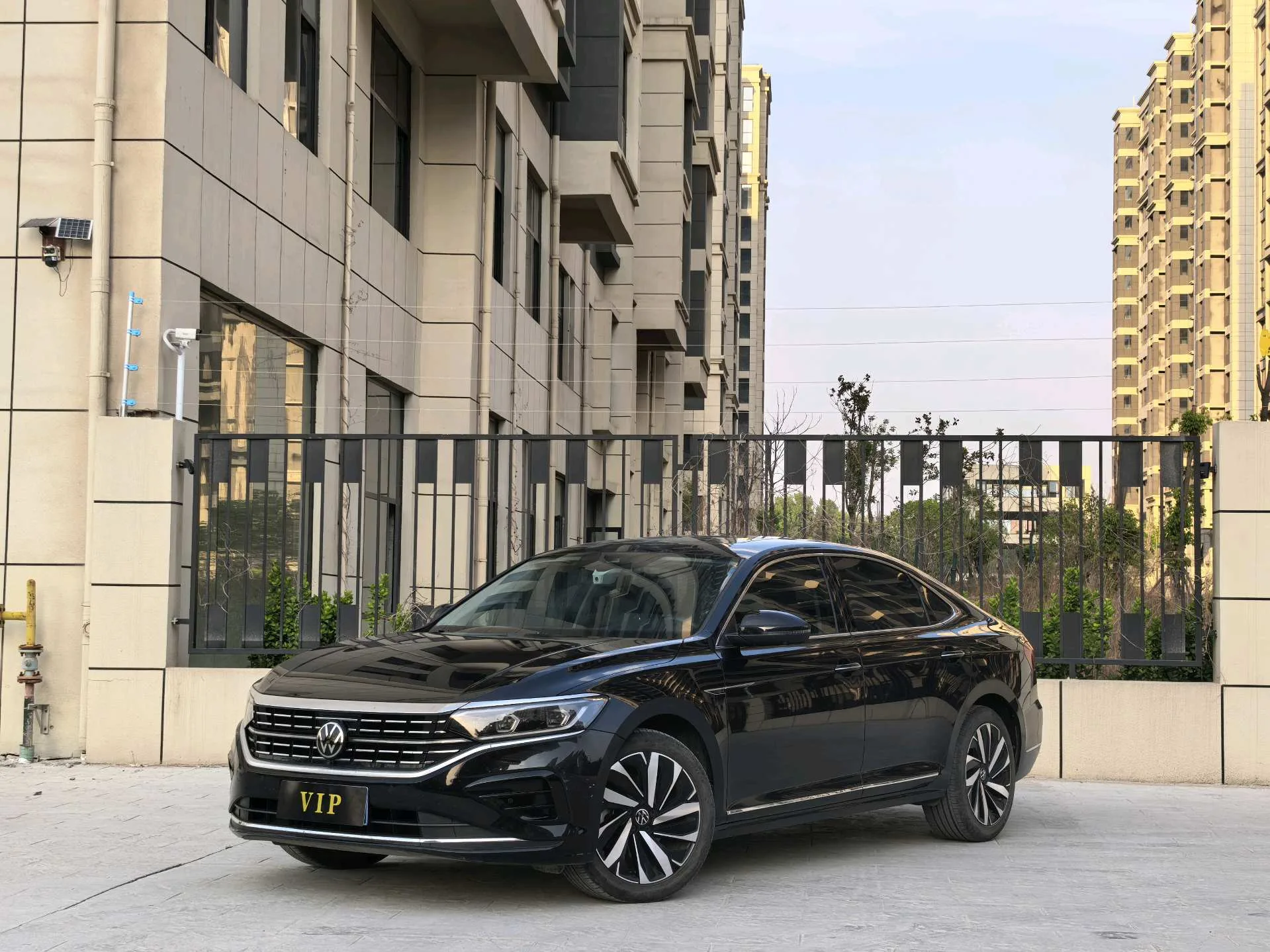 Volkswagen 2024 Passat 2.0TSI 380TSI Luxury Edition Automatic