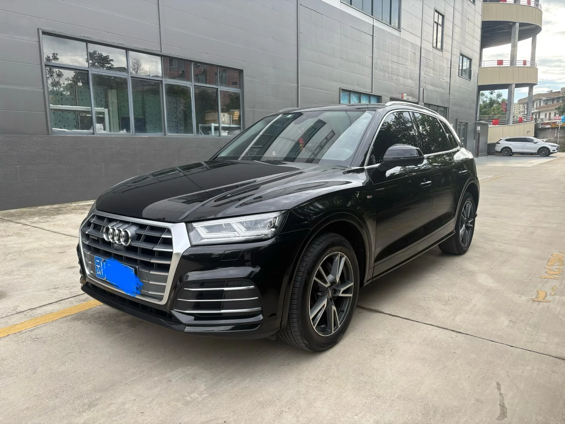 Audi Q5L 2018 40 TFSI Luxury Fashion Edition (National V Emission Standard)