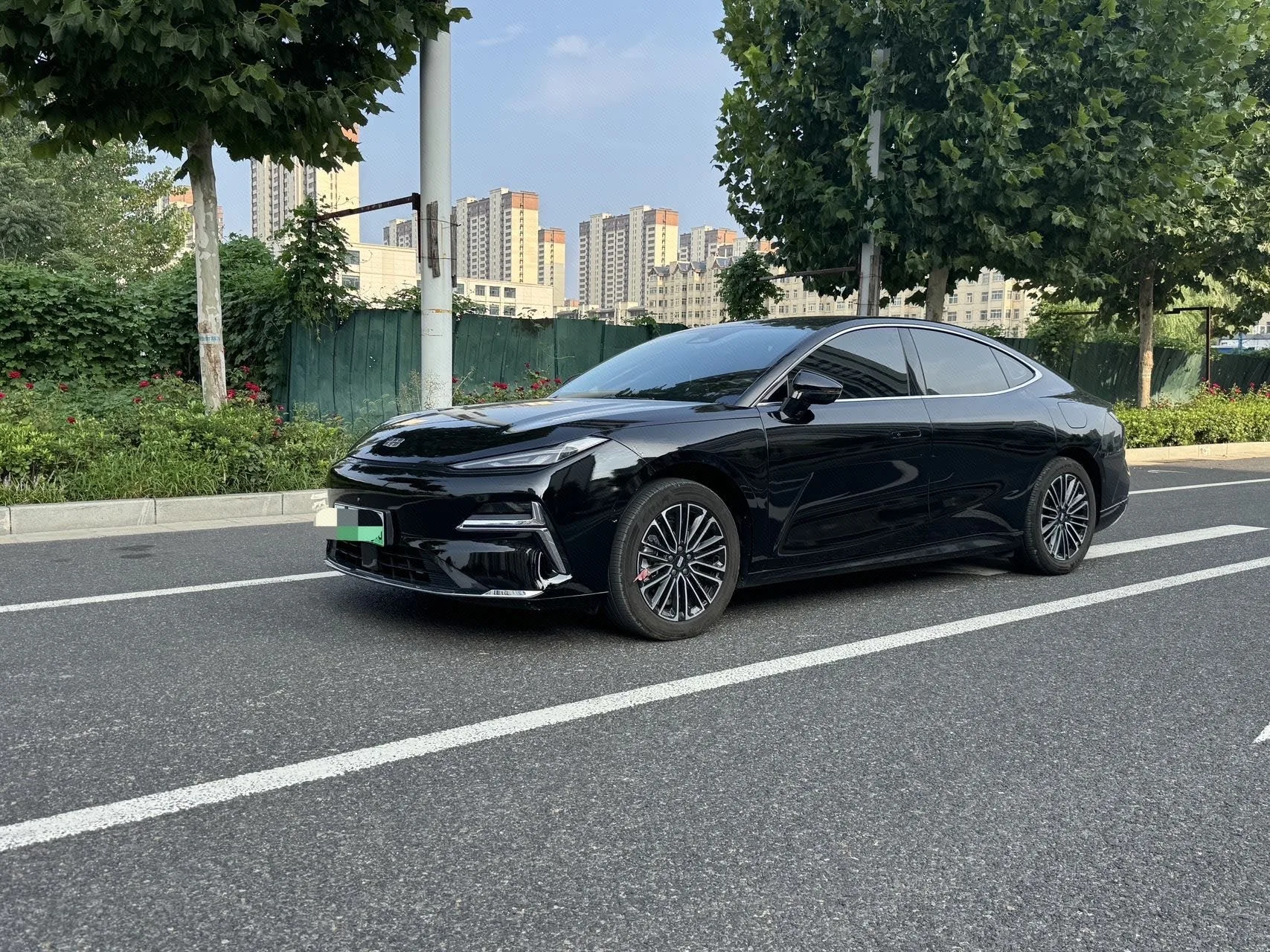 Galaxy Star 8 2025 Model 130km EM-i Premium Edition