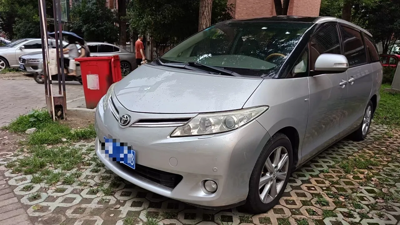 2012 Previa 2.4L 7-seater Standard Edition