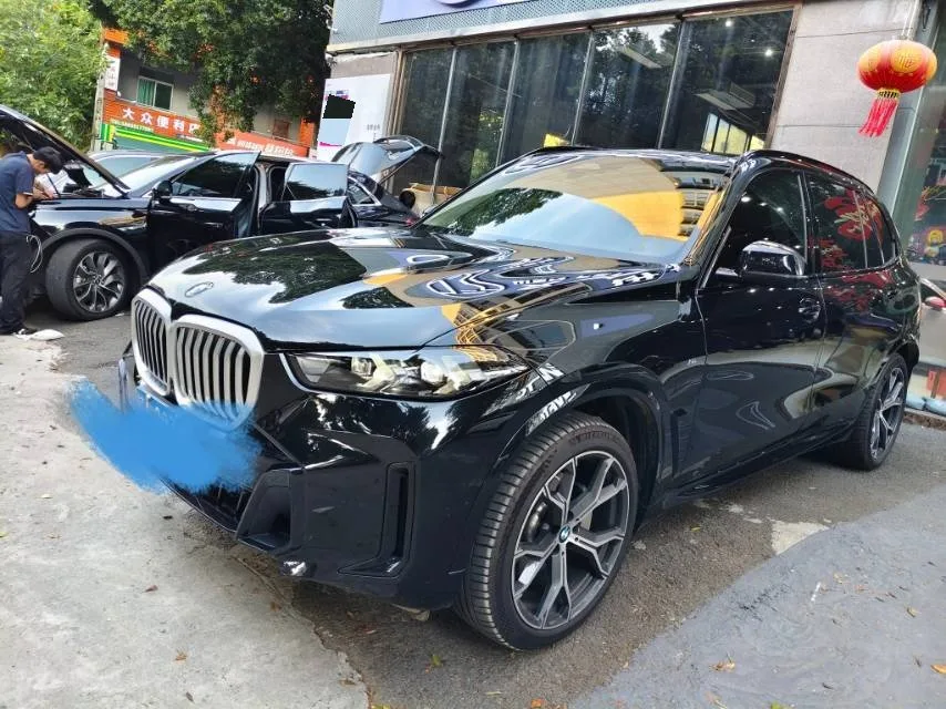 2026 BMW X5 xDrive30Li 48V 2.0T M Sport Shadow Edition Automatic