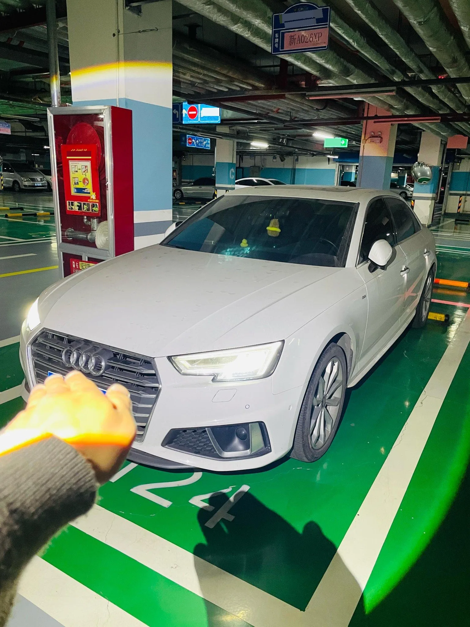Audi A4L 2019 40 TFSI Fashion Edition (China VI Emission Standard)