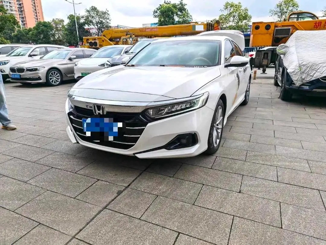 2022 Honda Accord 260TURBO Luxury Edition