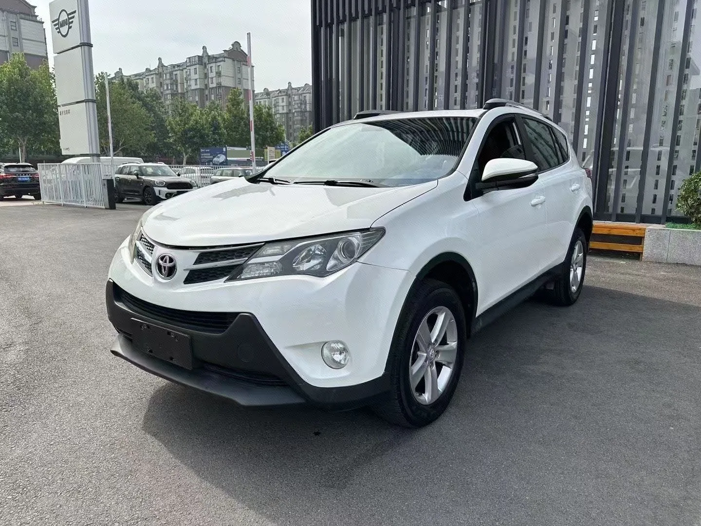2013 RAV4 2.0L CVT AWD Style Edition