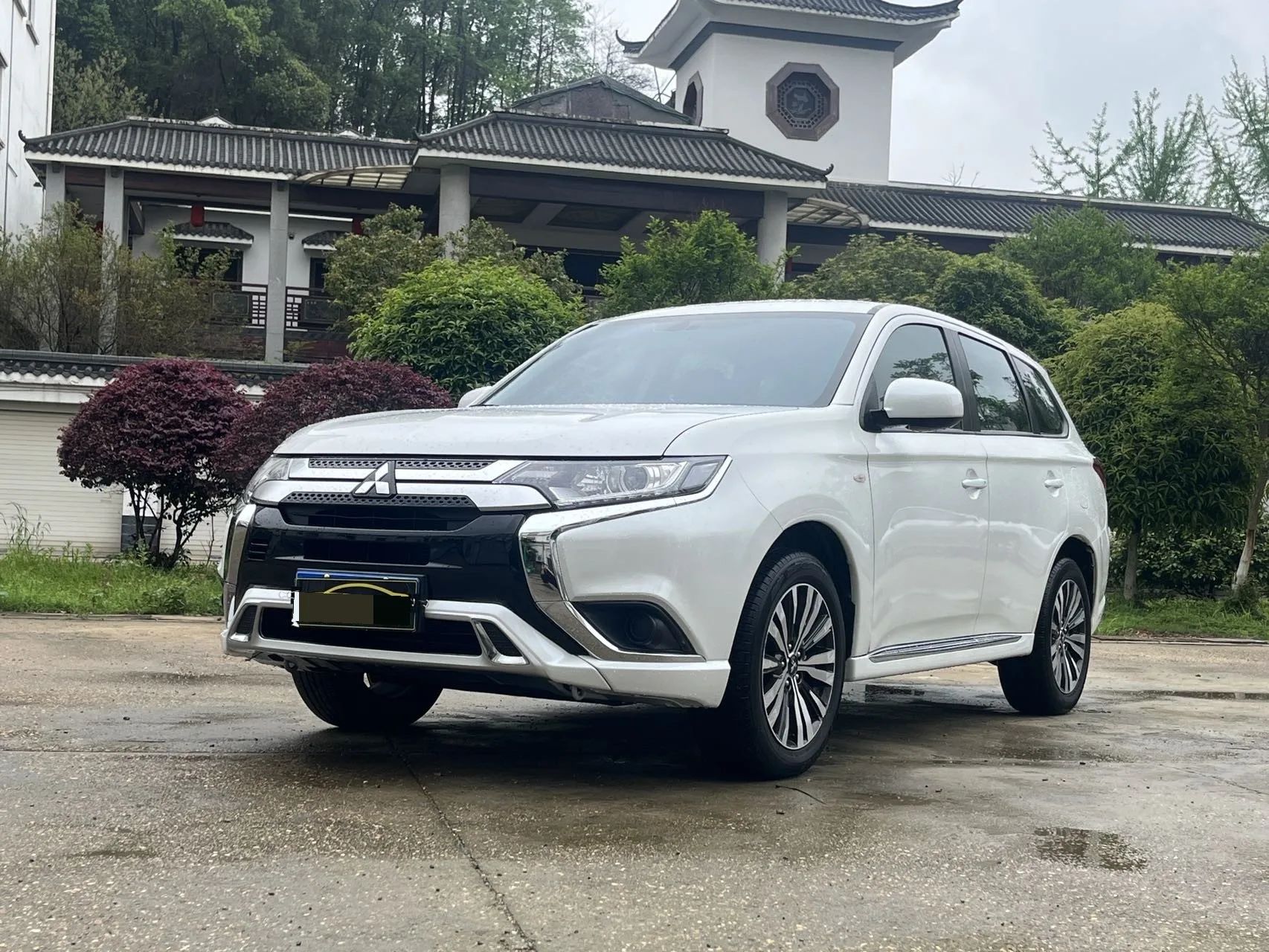 2021 Outlander Facelift 2.0L 2WD Comfort Edition 5-Seater