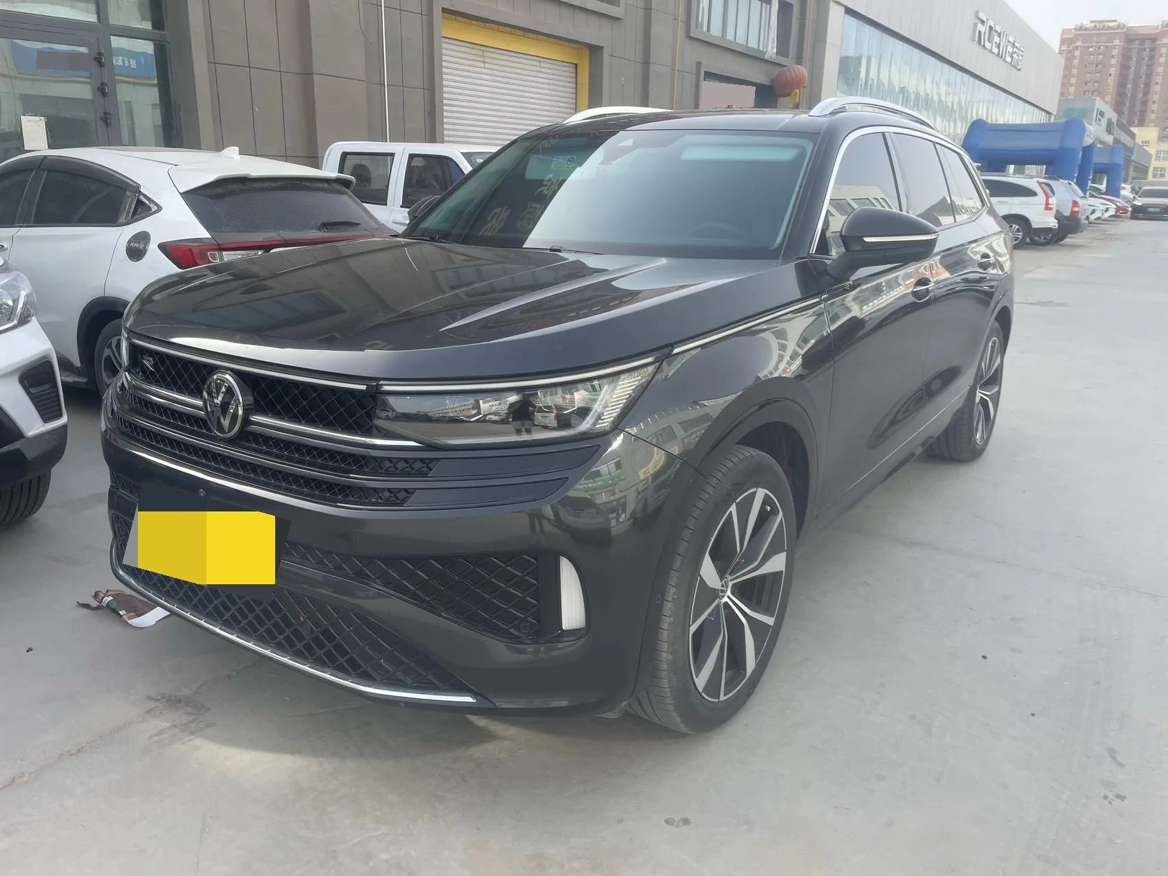 大众汽车 2023 范围 路虎 R系列 2.0TSI 380TSI 四驱车 巡演 版 自动的