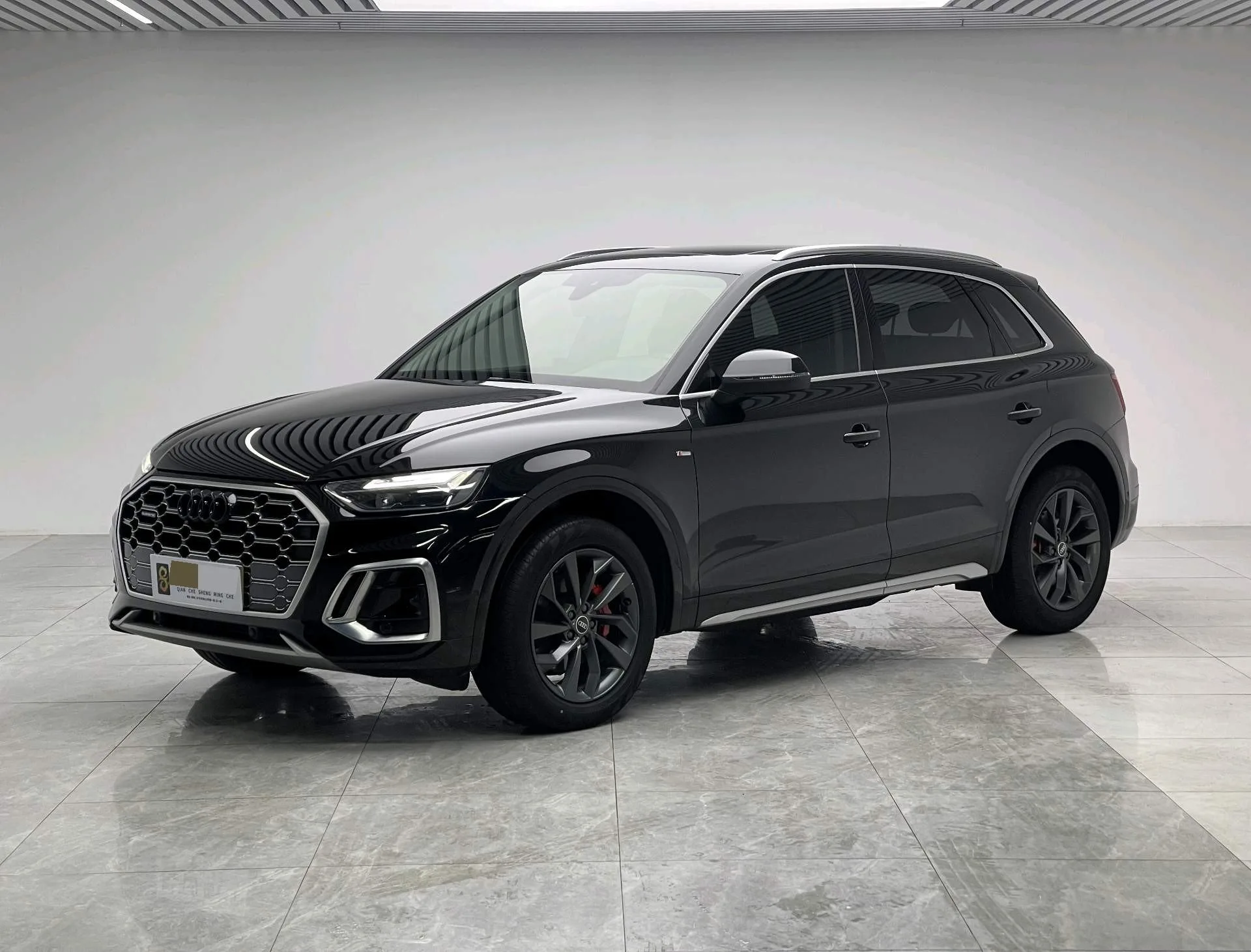 Ауди Q5L 2022 Сорок тонн Роскошь Динамический
