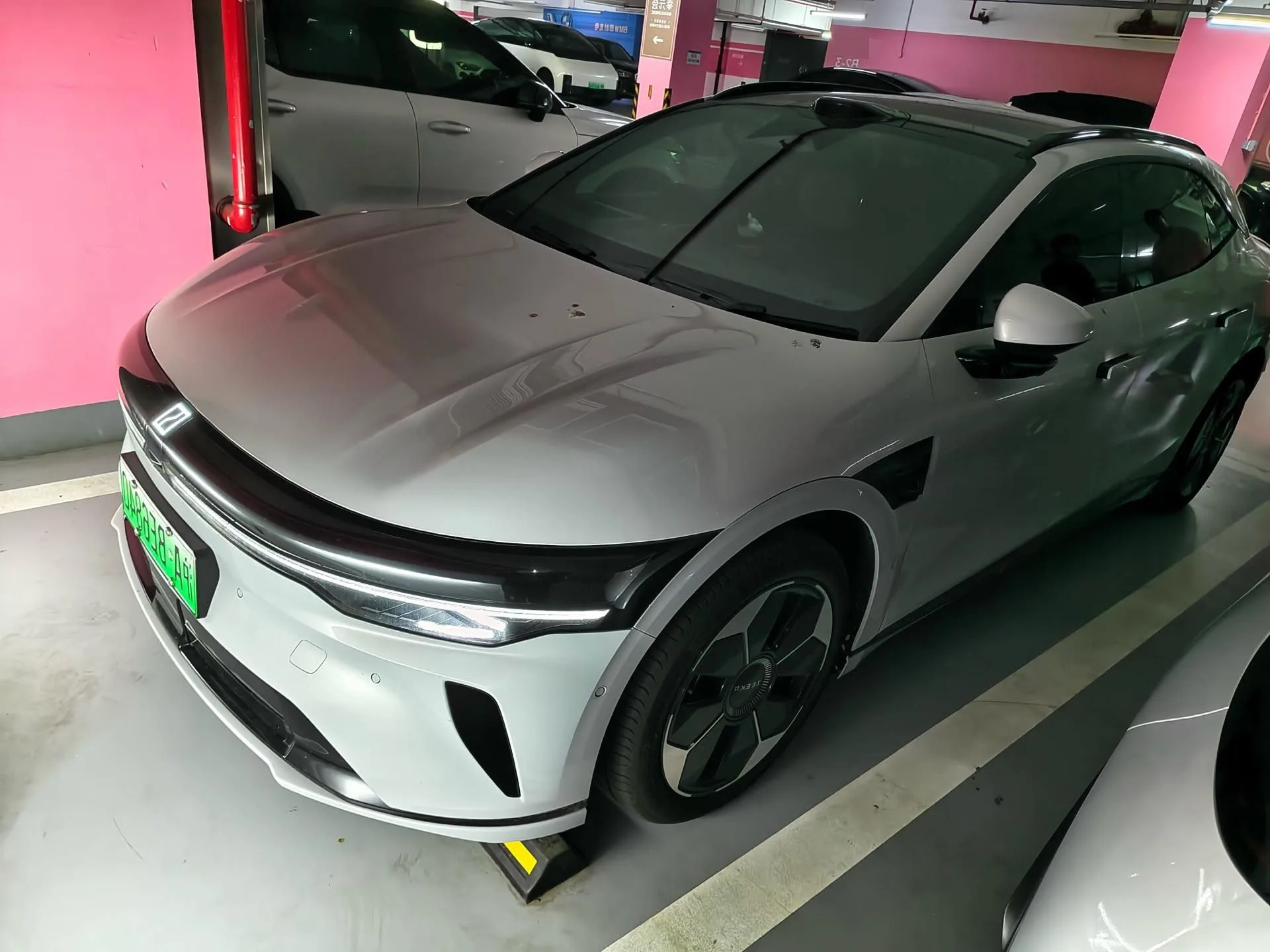 Zeekr 2025 Zeekr 007 GT Long Range Rear-Wheel Drive Autonomous Driving Edition 100kWh Automatic Transmission