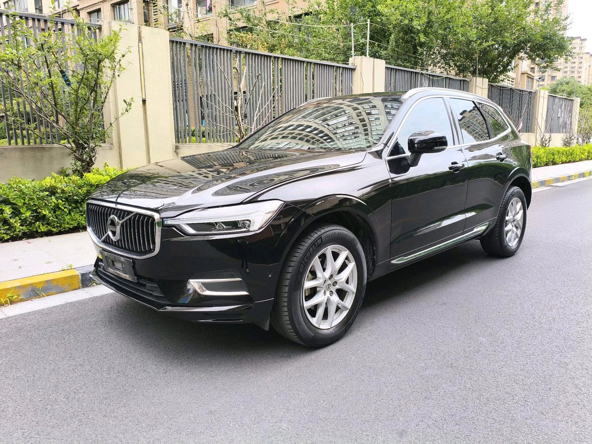 2021 Volvo XC60 T5 AWD Inscription Luxury Edition