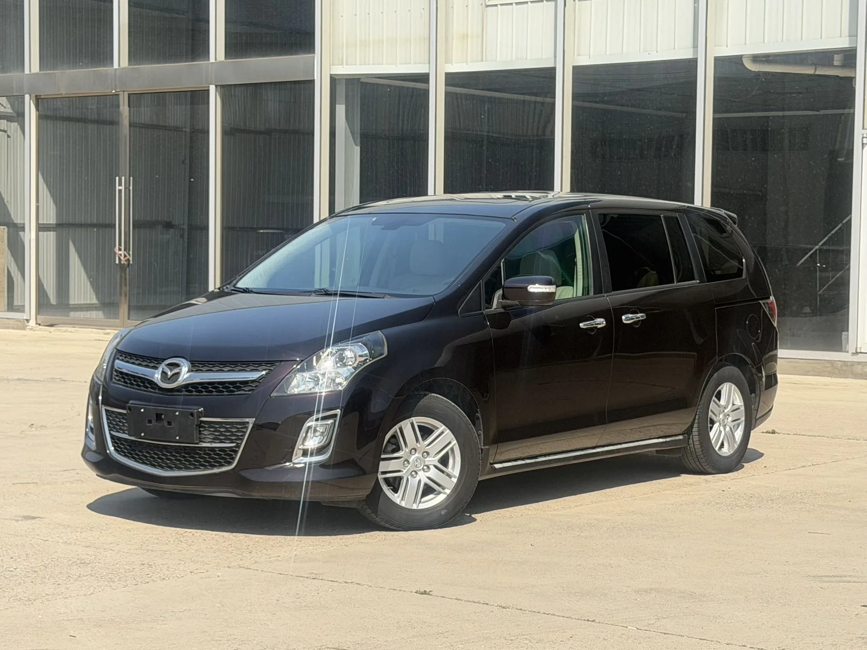Mazda 8 2013 2.5L Premium Edition