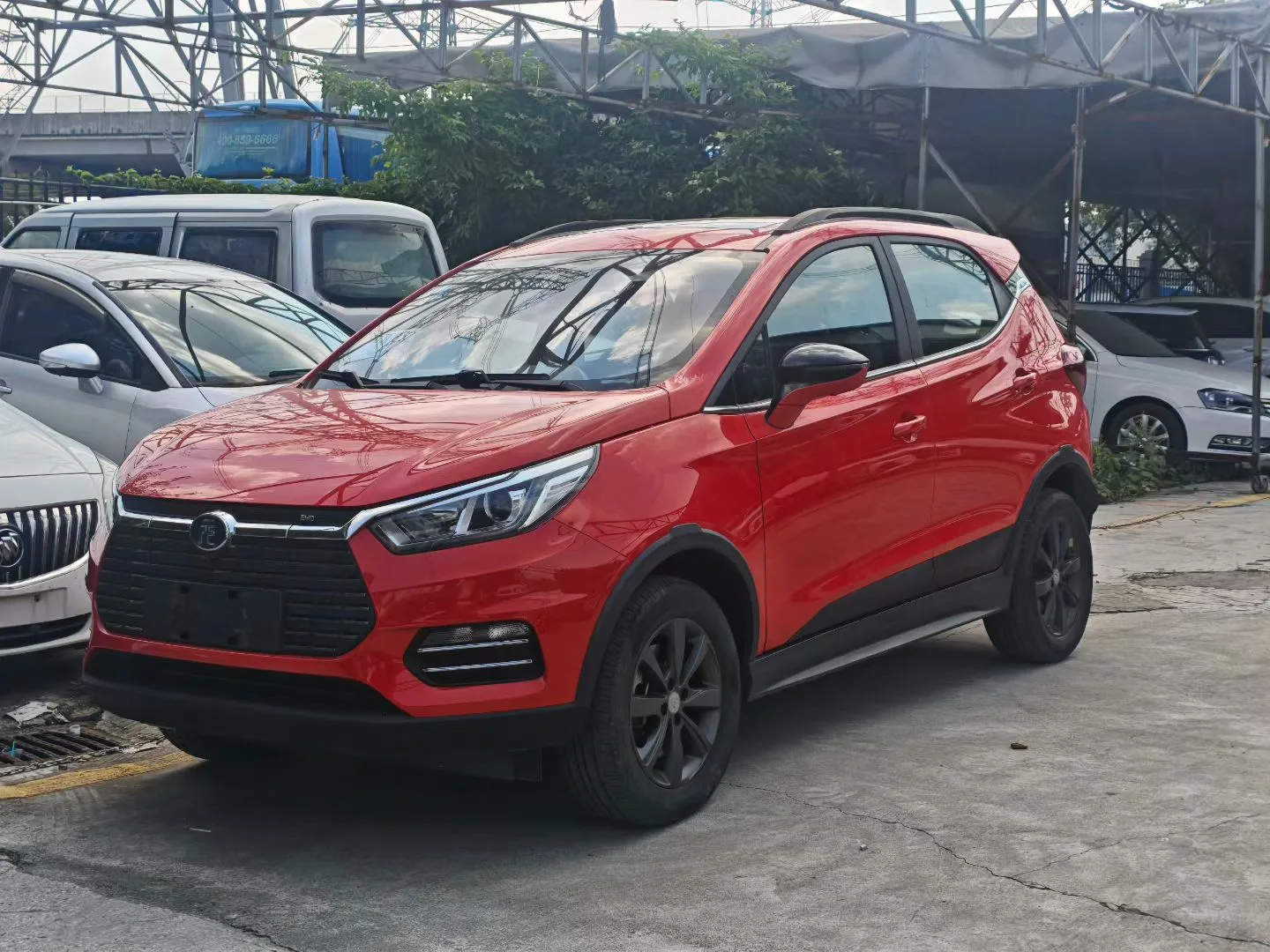 Yuan New Energy 2019 EV360 Smart Connect Premium Edition