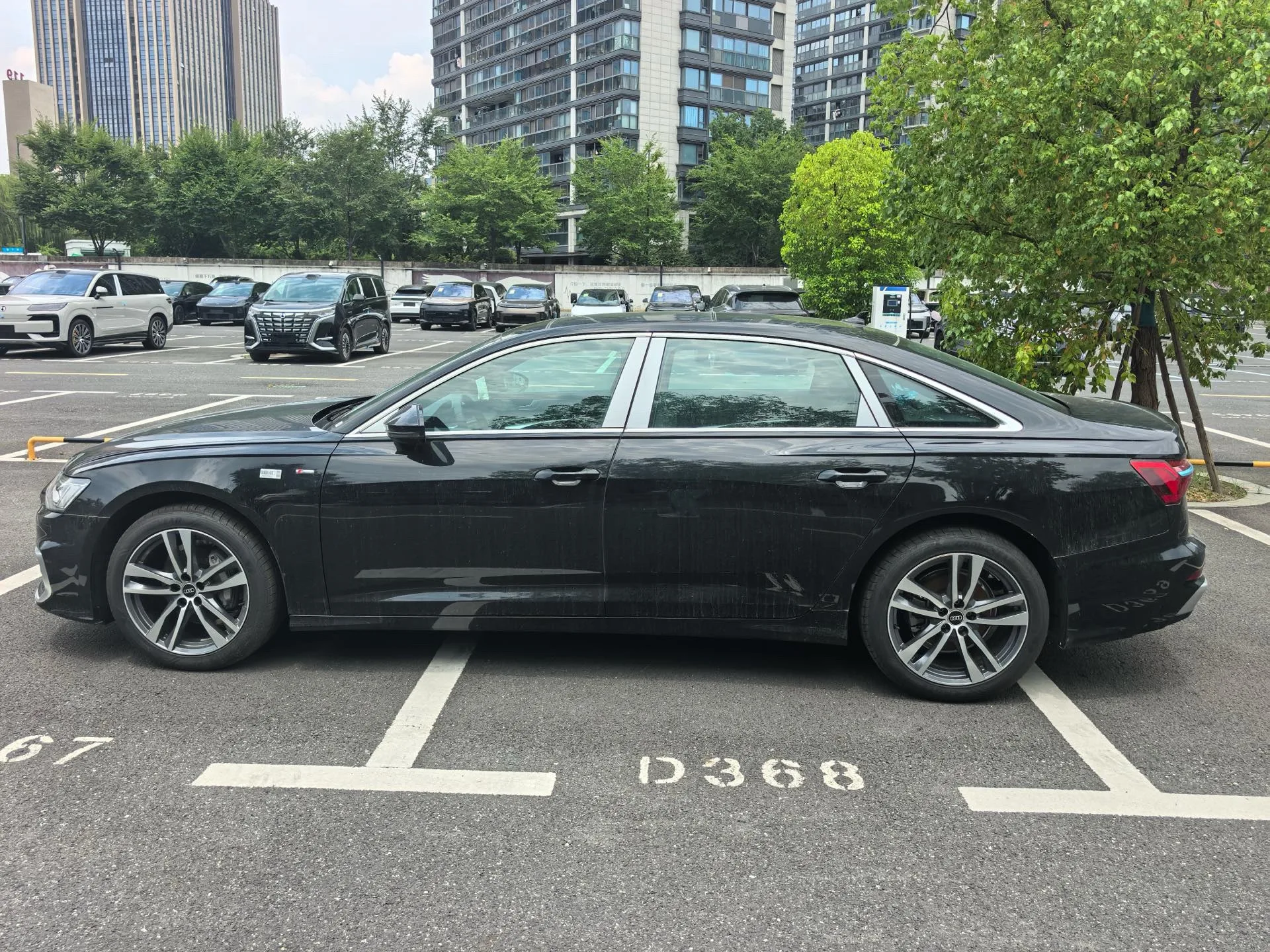 2025 Audi A6L 2.0 TFSI 40 TFSI Luxury Sport Edition, Automatic Transmission