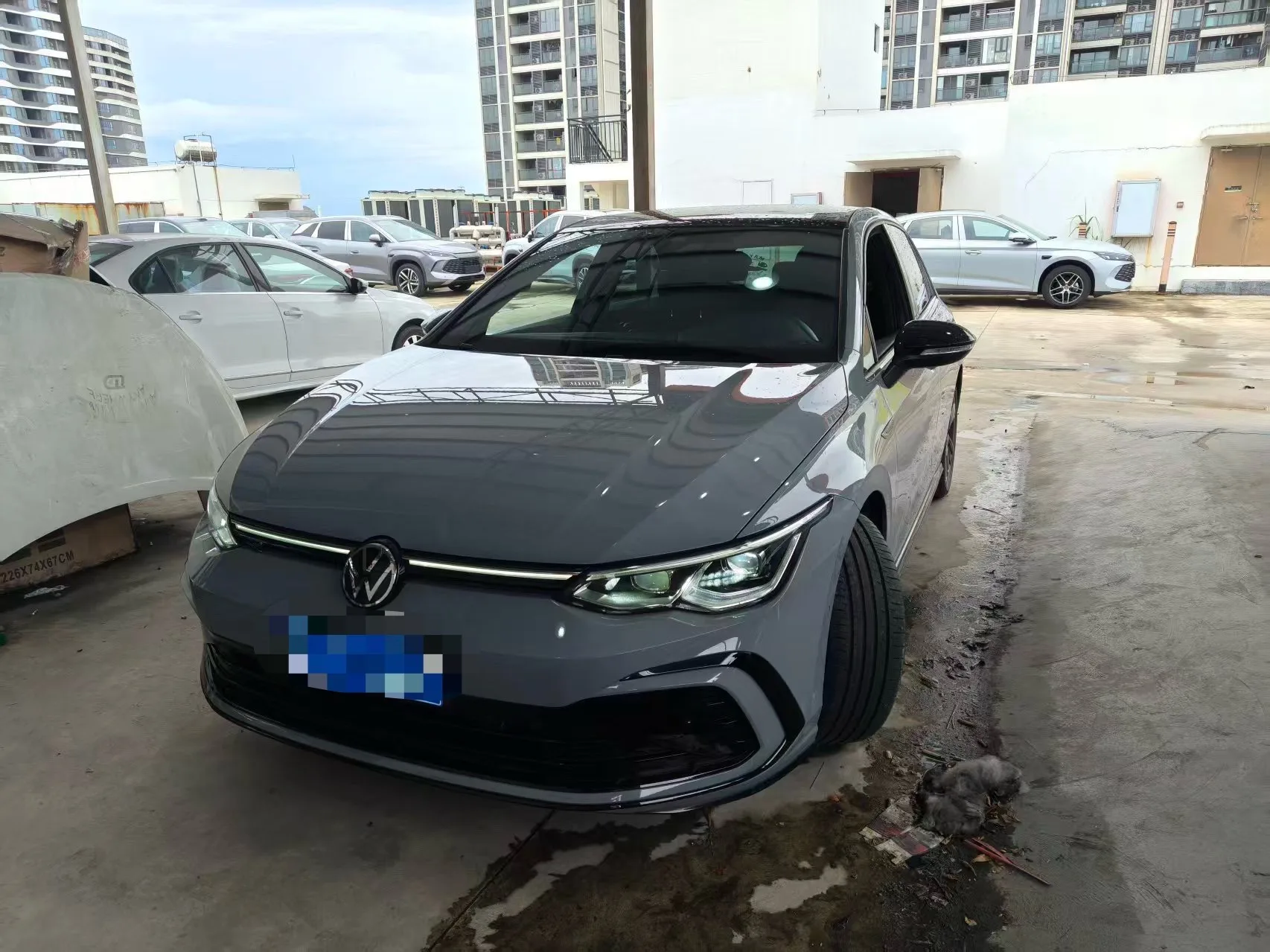 Volkswagen 2023 Golf 8 R-Line 1.4TSI 280TSI Lite Automatic