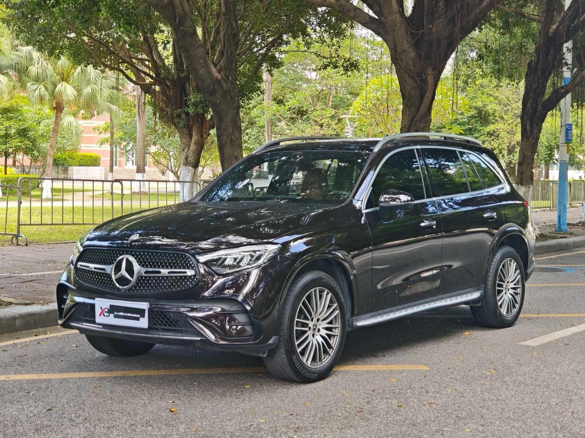 Mercedes-Benz 2023 GLC 300 L 4MATIC 48V 2.0T Dynamic 7-seater Automatic