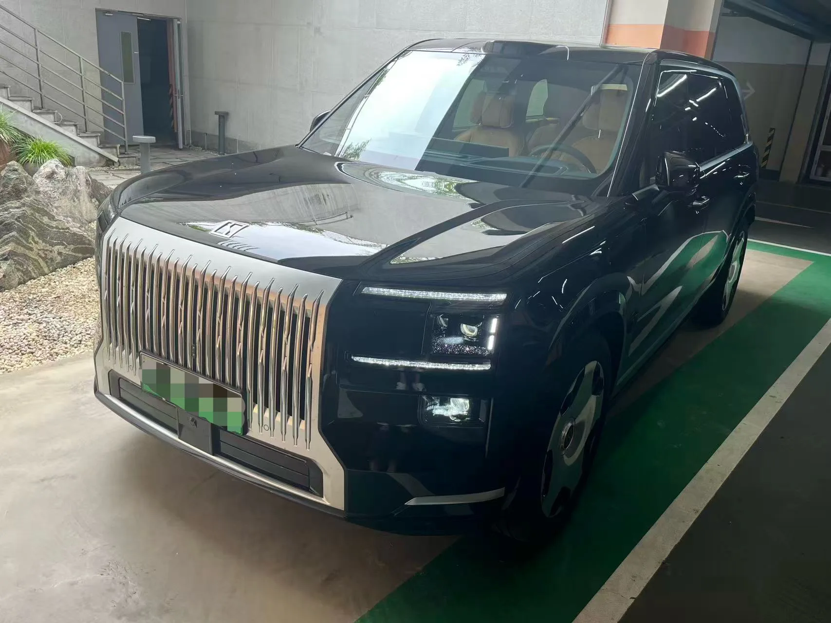 Jike 2025 Model Jike 9X 2.0T Hyper Edition 70kWh Automatic