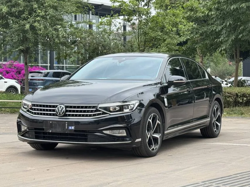 2022 Volkswagen Passat 330TSI DSG Basic Model