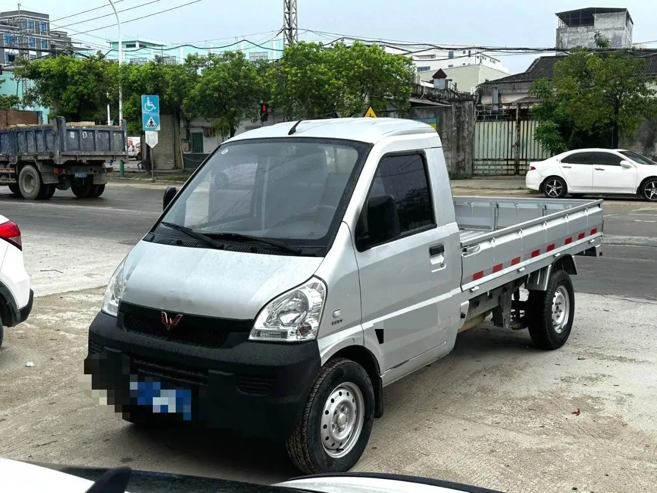 Wuling 2021 Rongguang New Card 1.5 Single Cab Manual Transmission