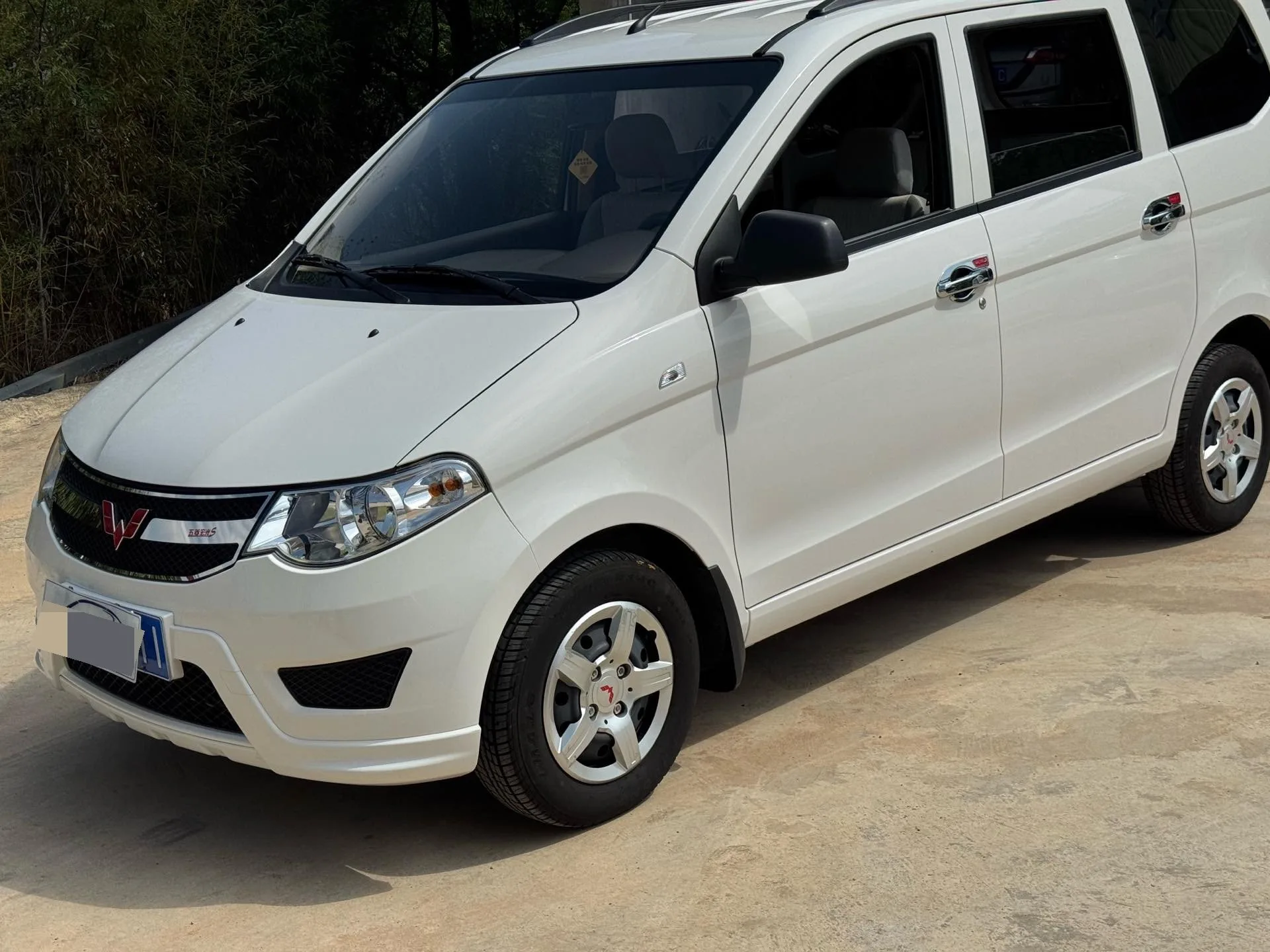 Wuling 2021 Hongguang S 1.5 Comfort (facelift) Manual Transmission