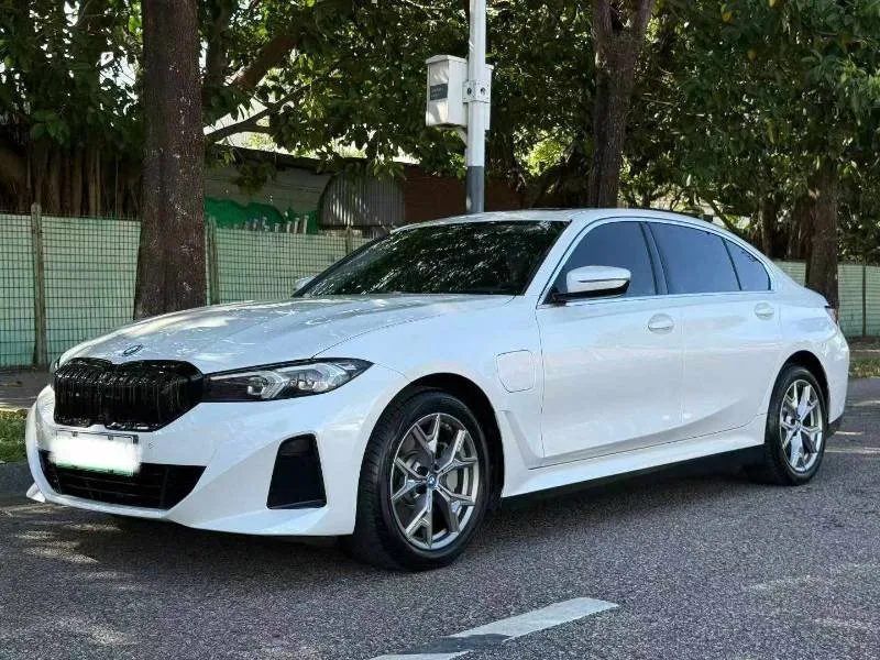 BMW 2024 i3 eDrive 35L Automatic
