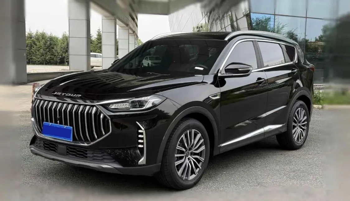 Jetour X70 PLUS 2023 1.5T DCT Warrior PLUS 5-seater