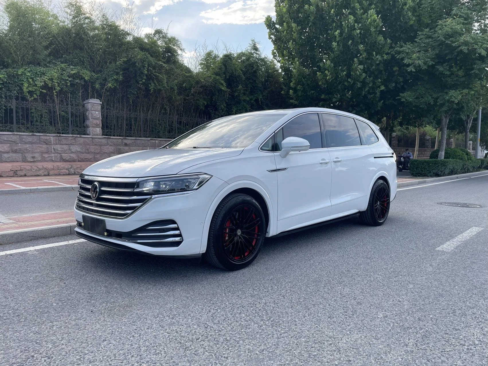 Viloran 2020 380TSI Premium Edition