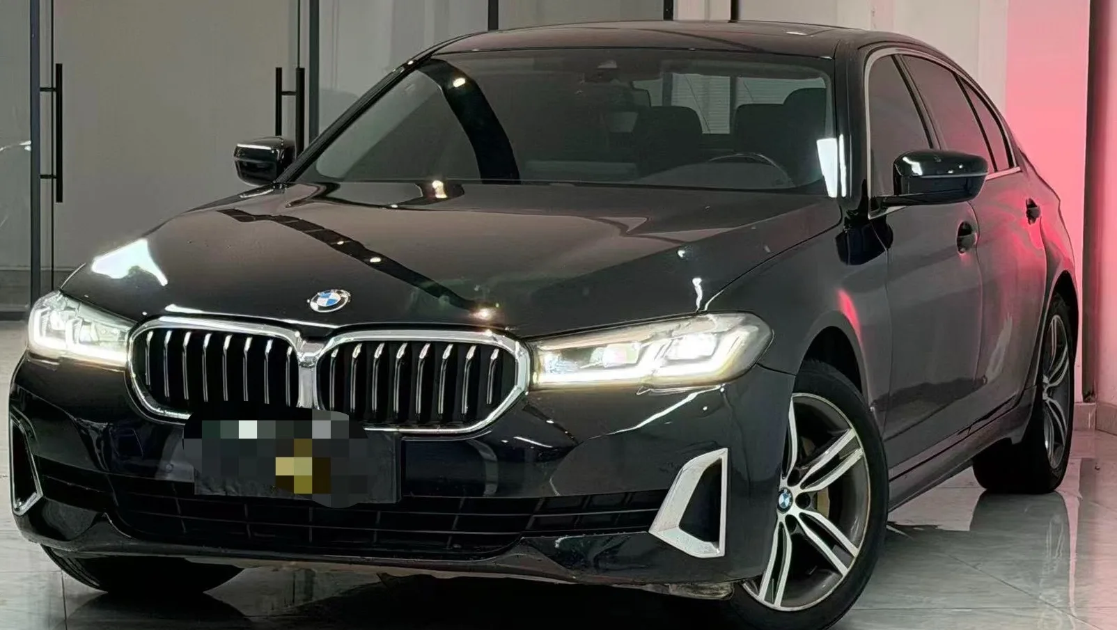 BMW 5 Series 2022 Facelift II 530Li Leading Luxury Package
