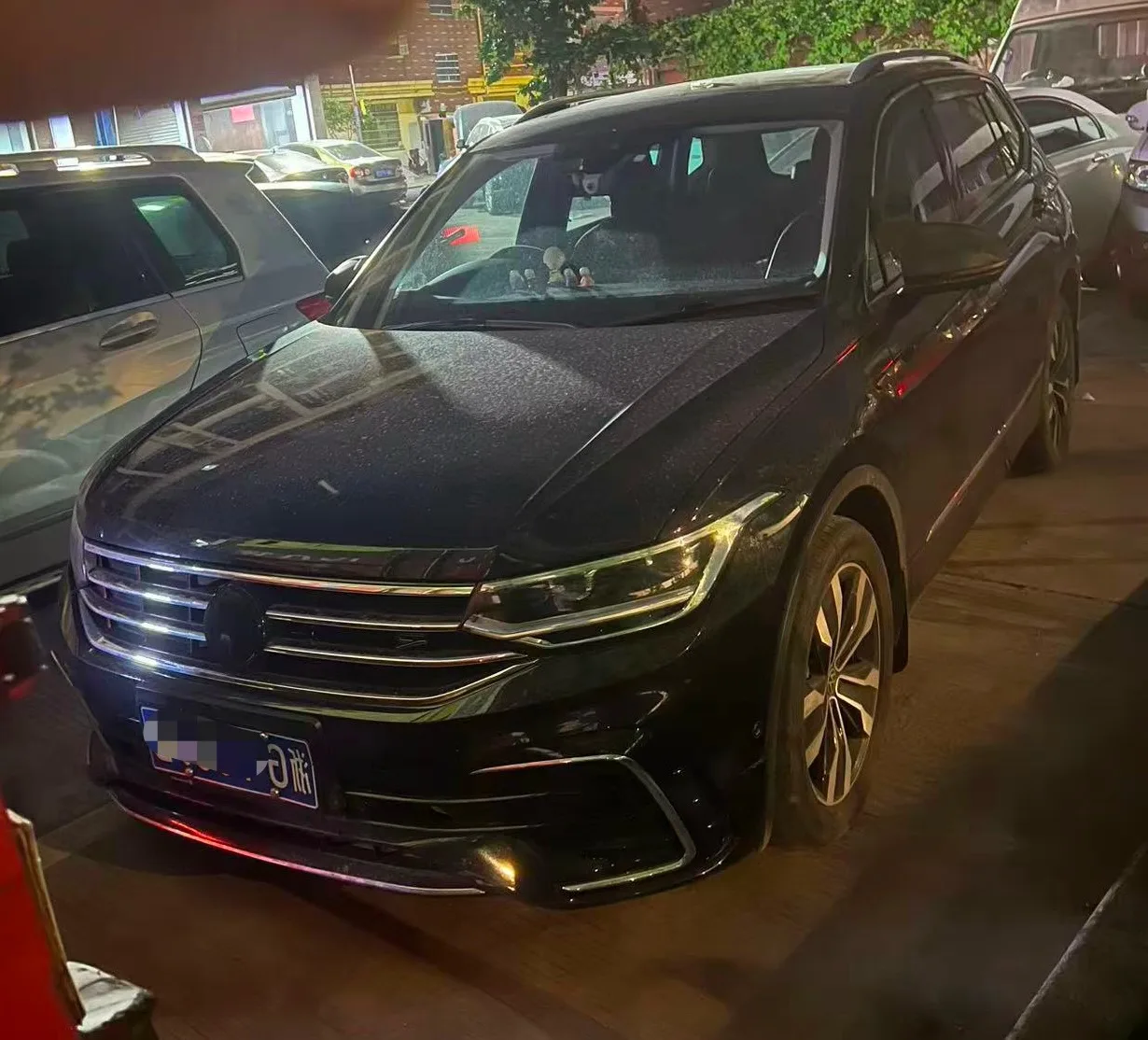 Tiguan L 2022 330TSI Automatic 2WD R-Line Premium Edition