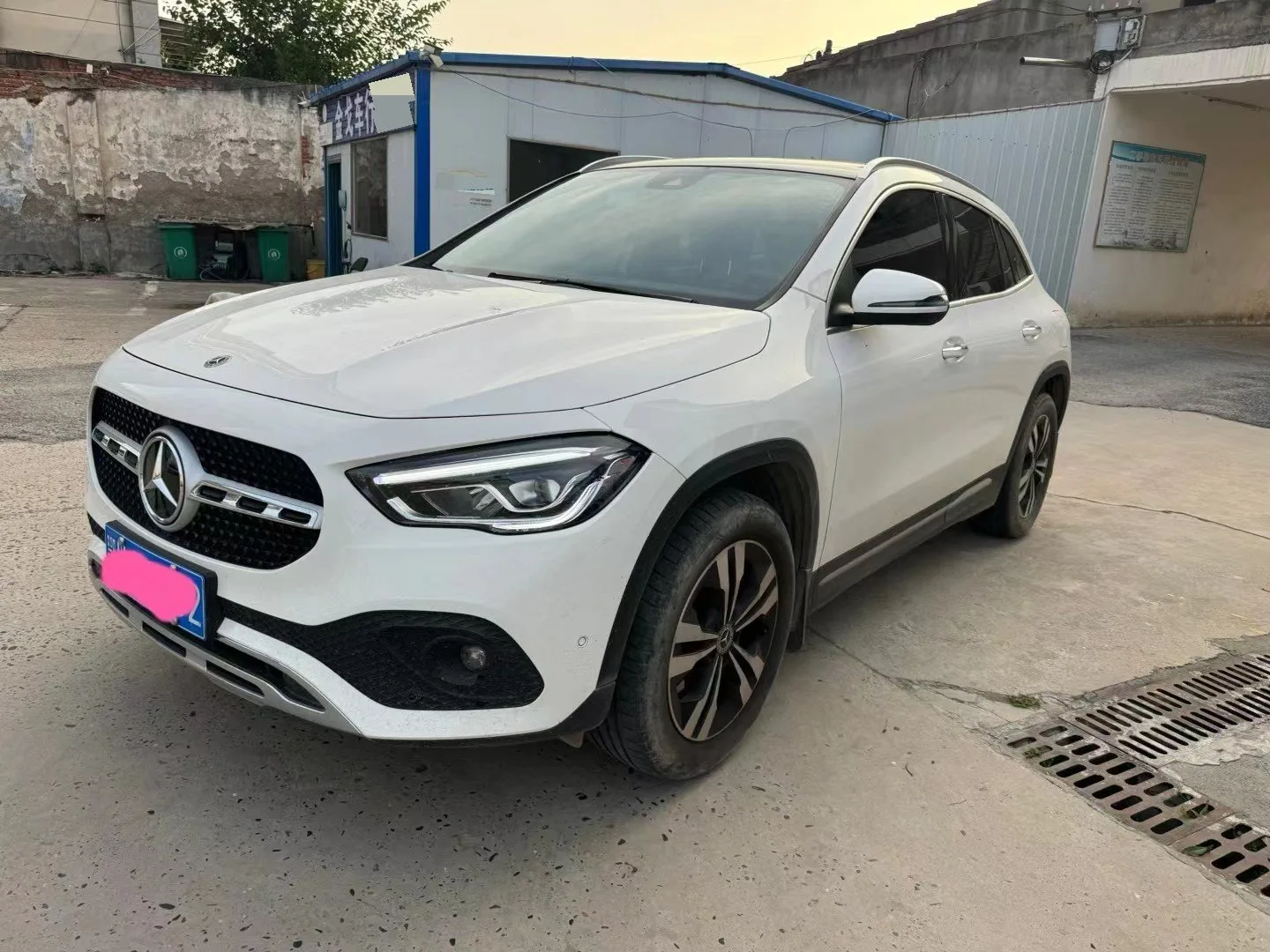 2023 Mercedes-Benz GLA 220