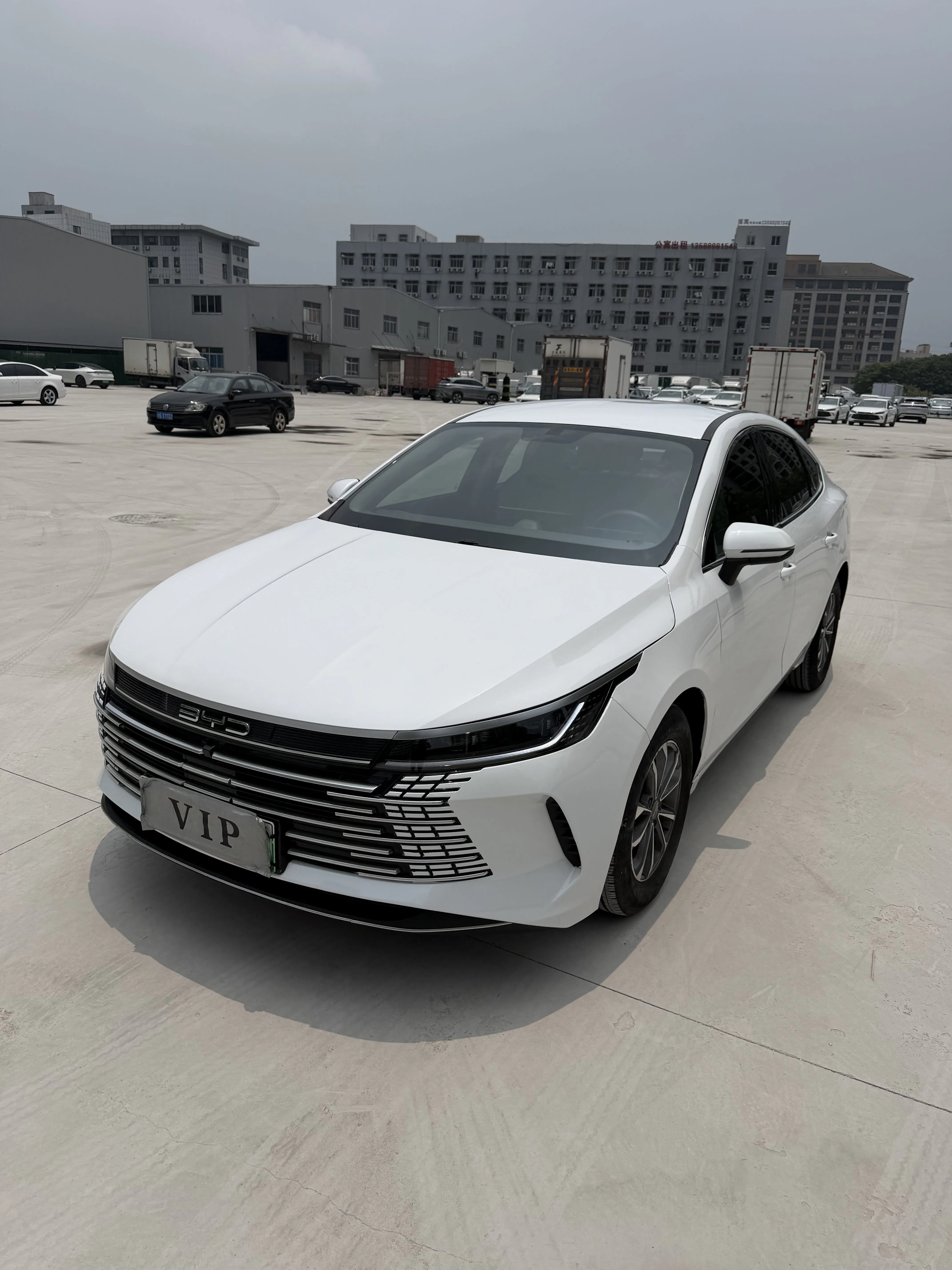 BYD 2024 Destroyer 05 DM-i 1.5 CVT Glory Edition 55KM Luxury Automatic