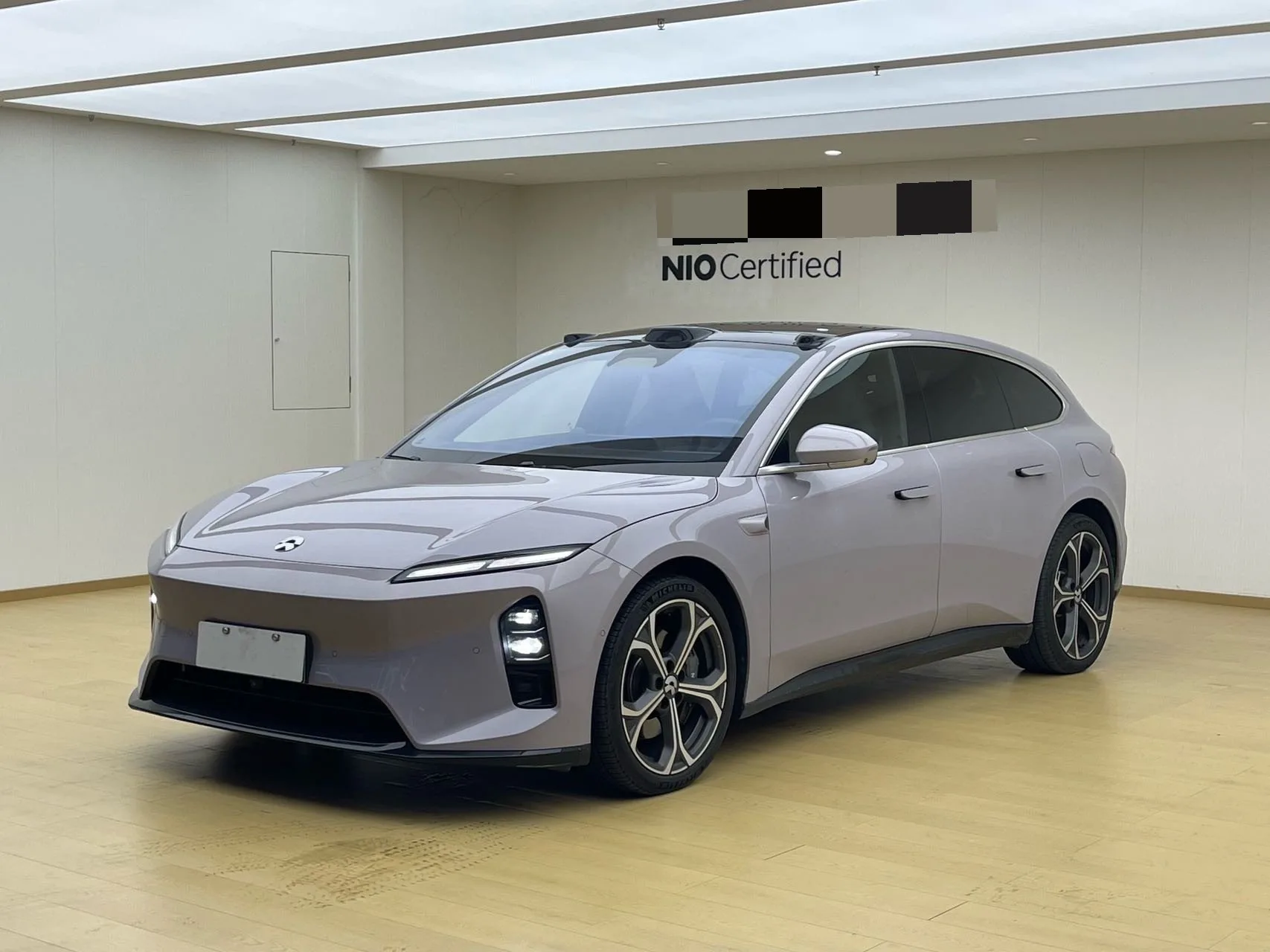 NIO 2025 ET5T 75kWh Touring Automatic