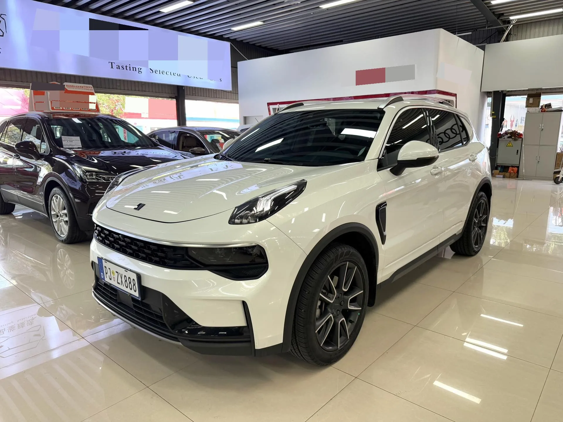 Lynk & Co 01 2021 Model Year 2.0TD FWD Ya Pro