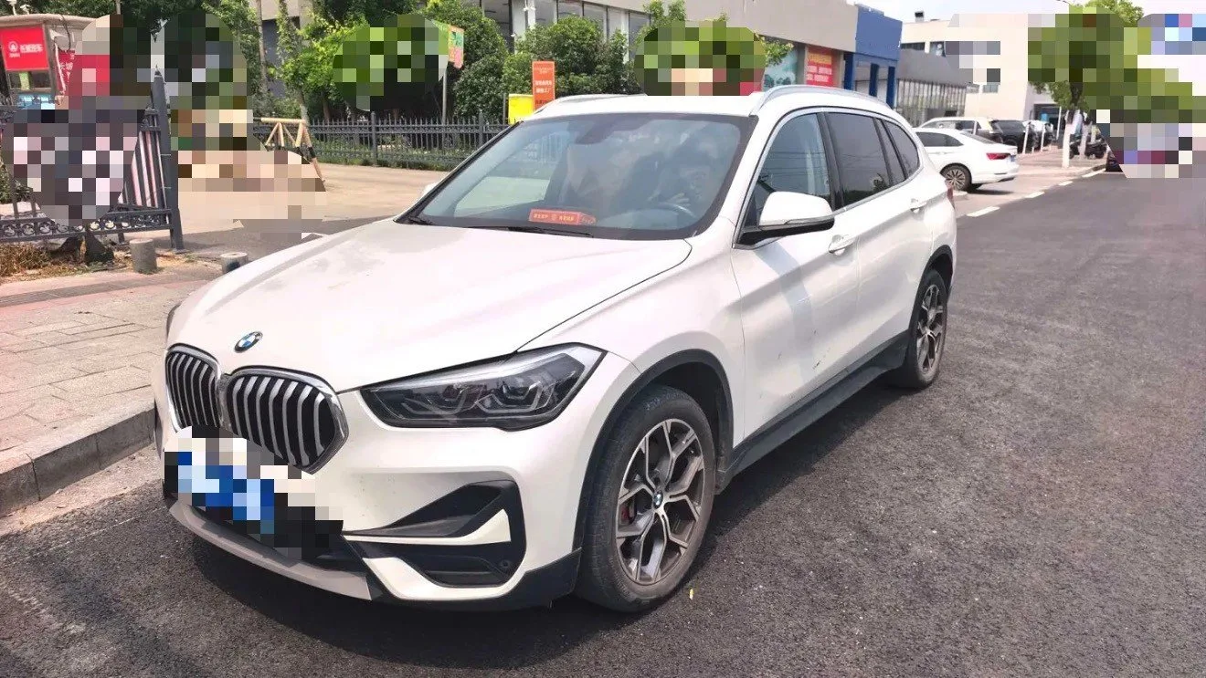 BMW X1 2022 sDrive25Li Лидерство Версия