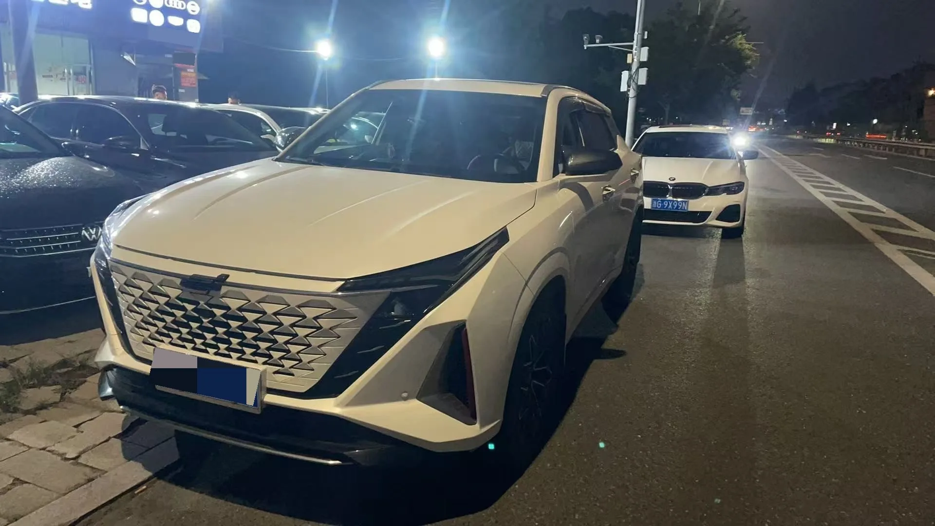Changan Oushang Z6 2022 Model Year Blue Whale 1.5T DCT Smart Enjoy Edition