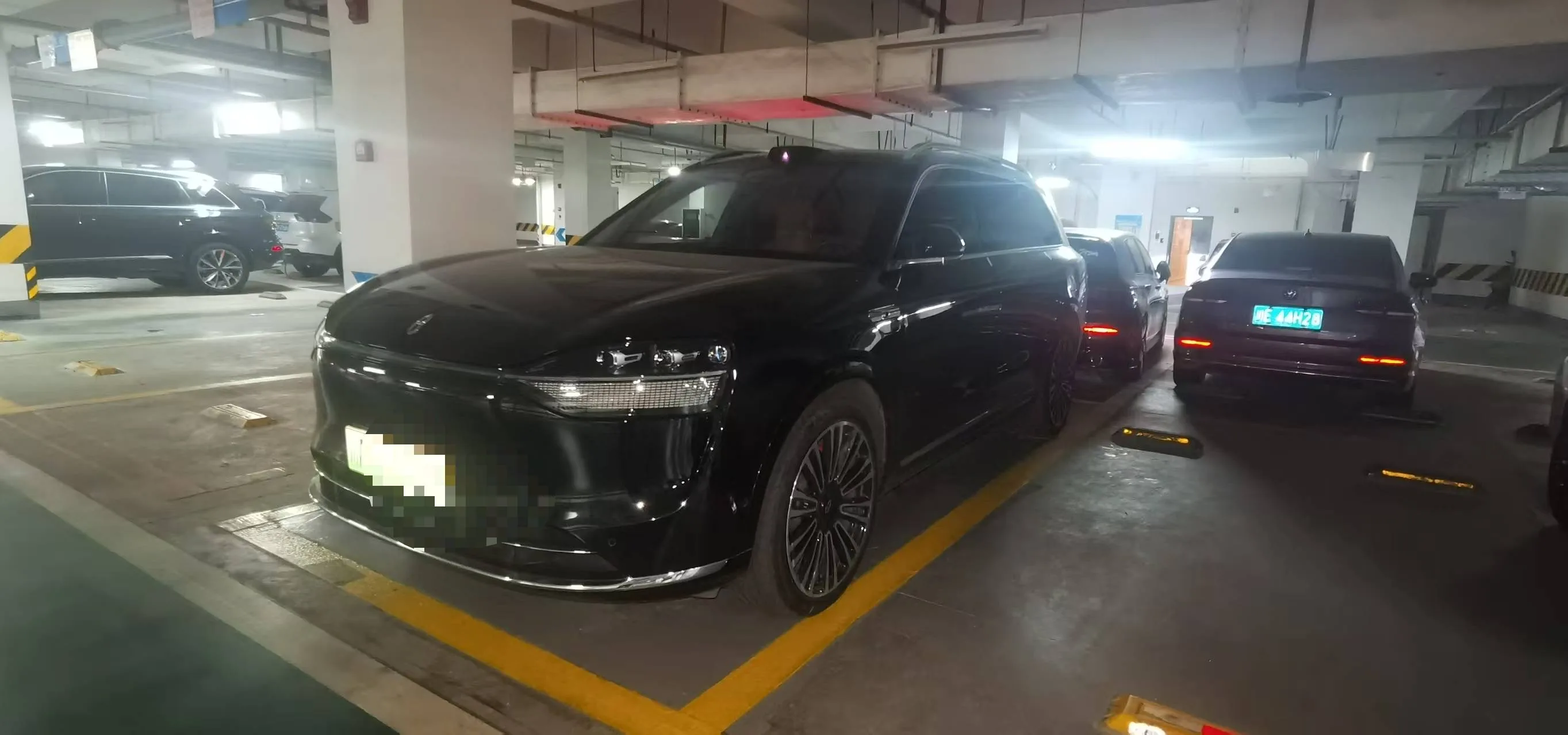 Wenjie M9 2024 Ultra Range Extended Edition 42kWh