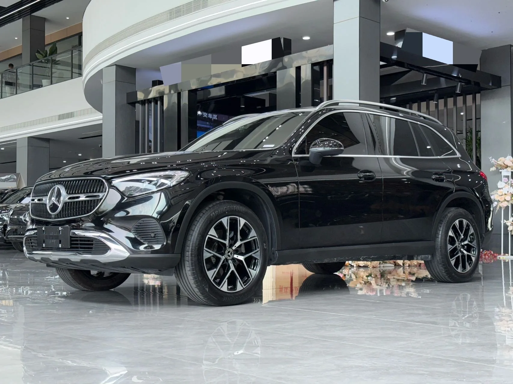 Mercedes-Benz 2023 GLC 260 L 4MATIC 48V 2.0T Dynamic 5-seater Automatic