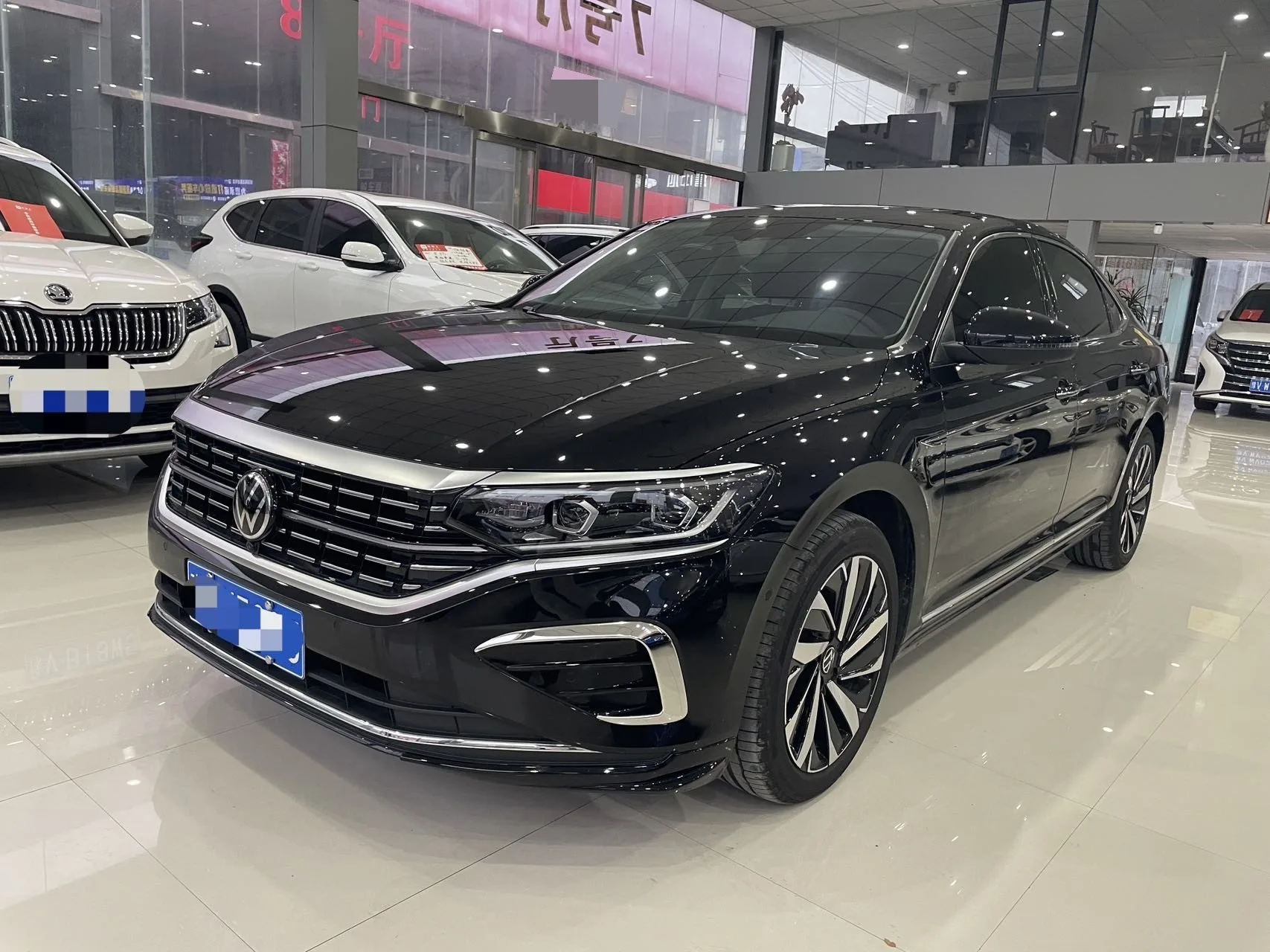 Volkswagen 2025 Passat 2.0TSI 380TSI Outstanding Edition Dragon Edition Automatic