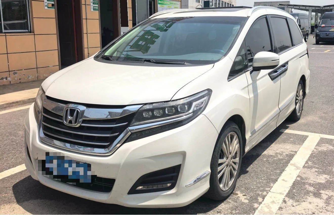 Elysion 2016 2.4L Supreme Edition