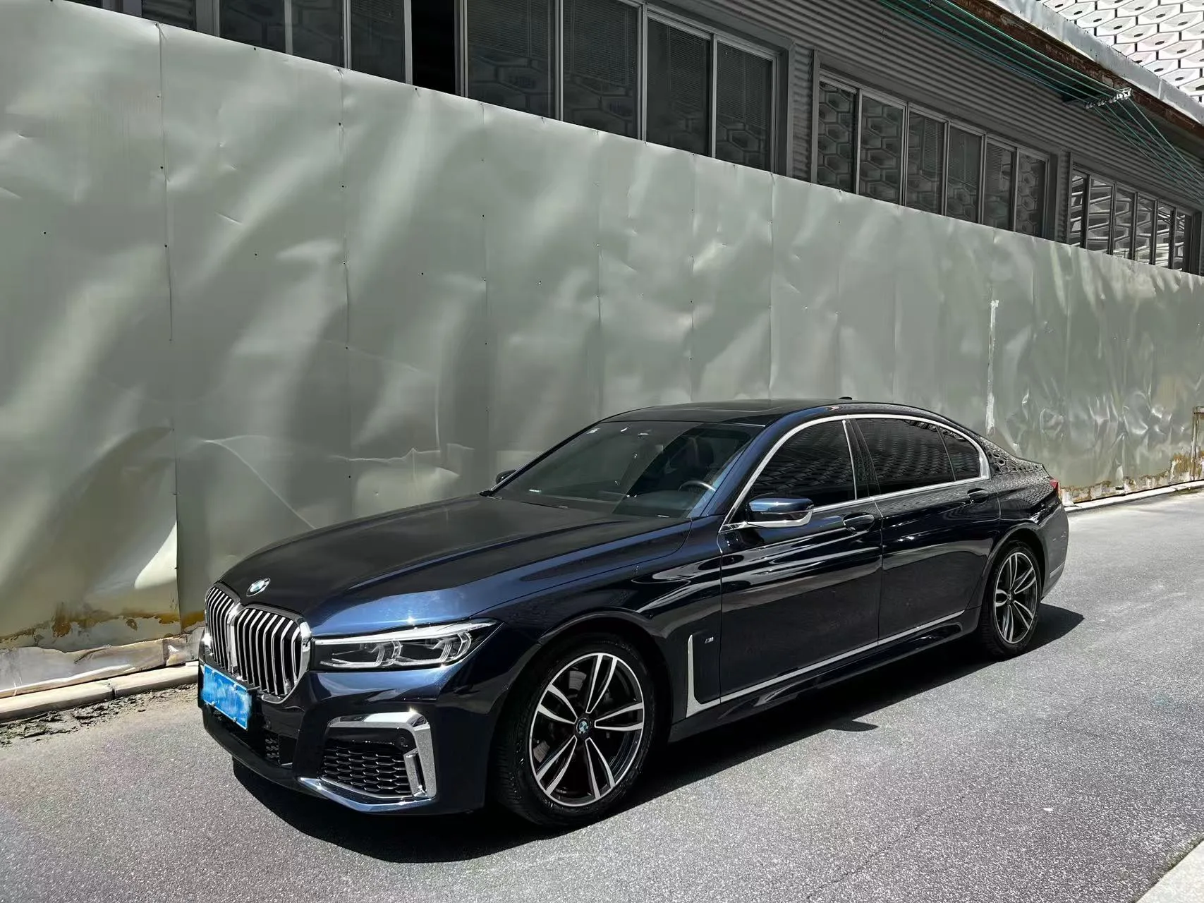 2019 宝马 7 系列 面部拉皮 730Li M 运动 包裹